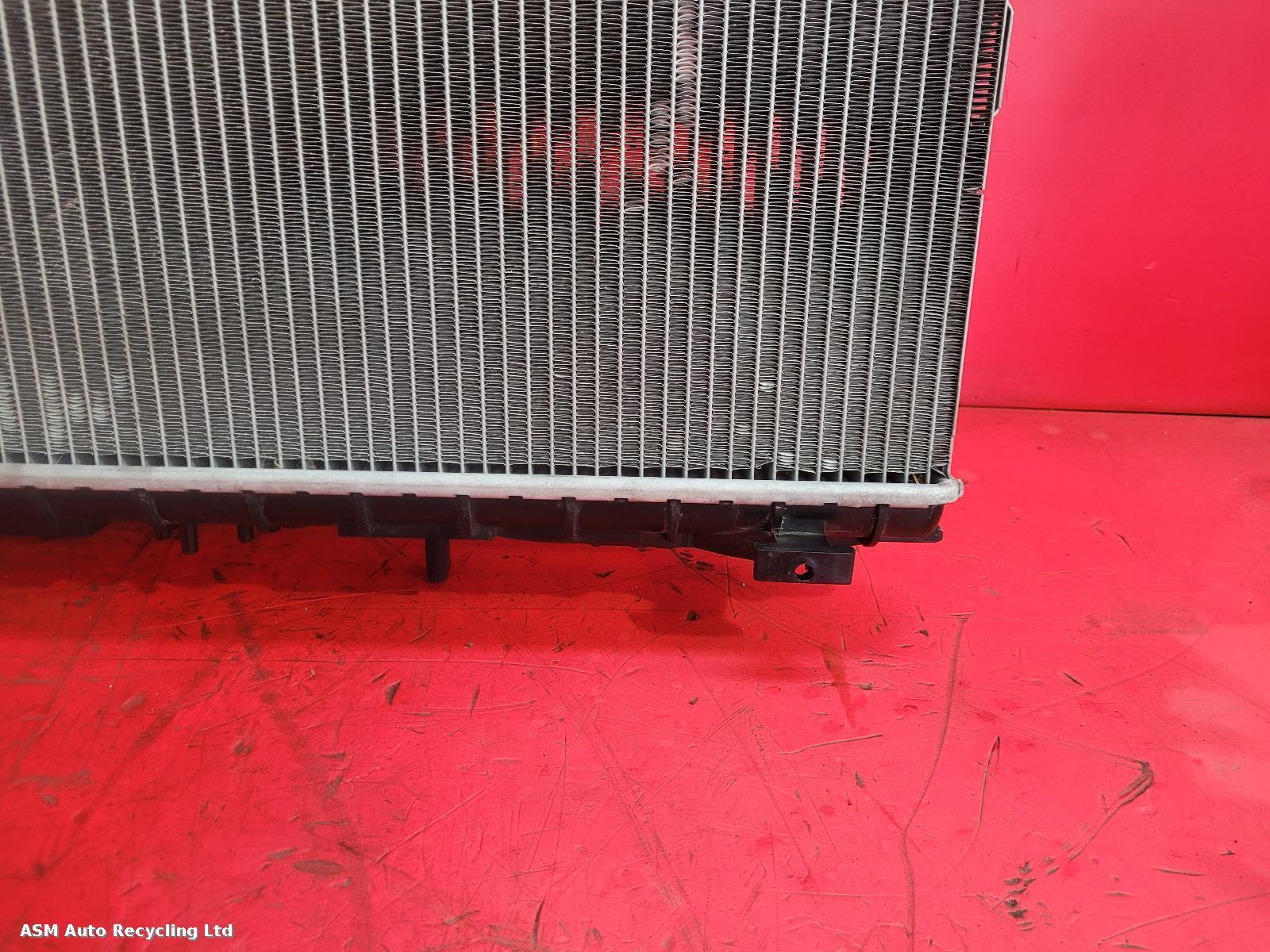 2021 Land Rover Range Rover Sport Radiator View Auto part Radiator Land Rover Range Rover Sport 2021