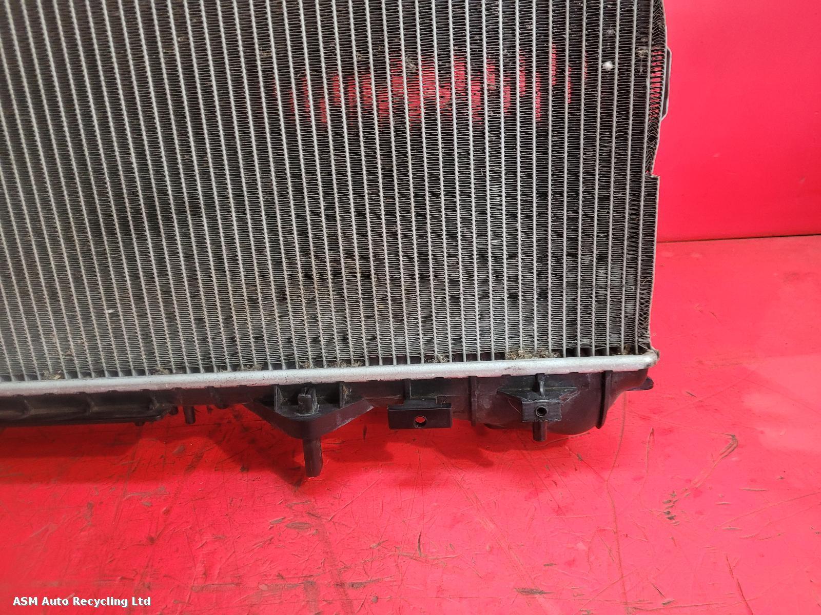 2021 Land Rover Range Rover Sport Radiator View Auto part Radiator Land Rover Range Rover Sport 2021