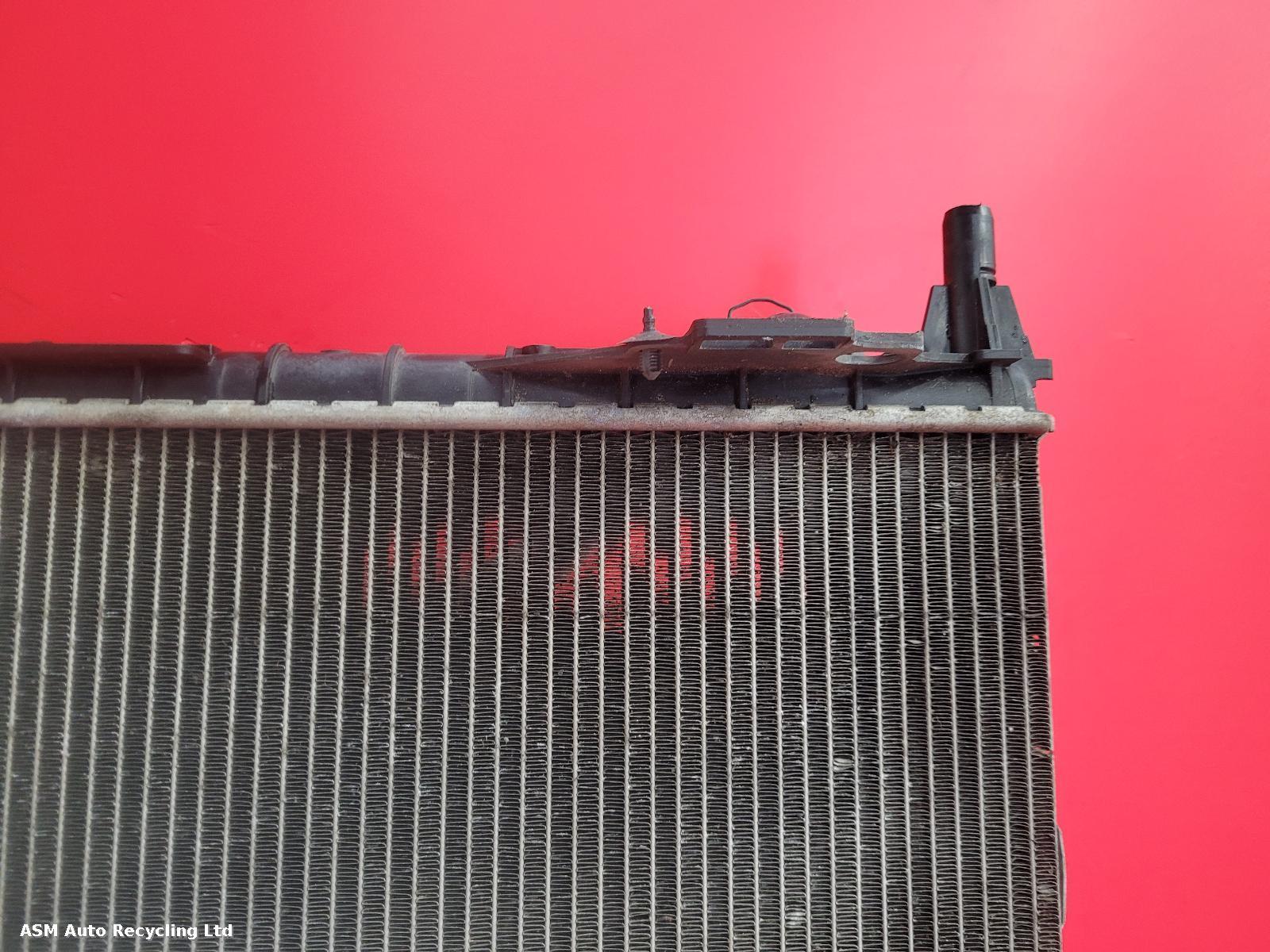 2021 Land Rover Range Rover Sport Radiator View Auto part Radiator Land Rover Range Rover Sport 2021