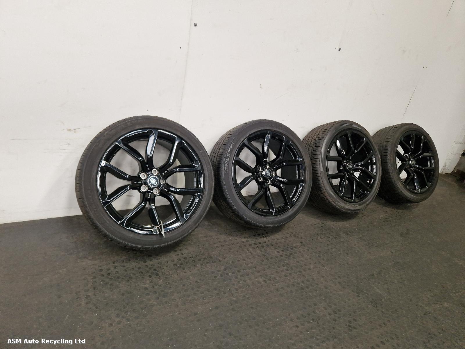 View Auto part Wheel Set Land Rover Range Rover Sport 2021