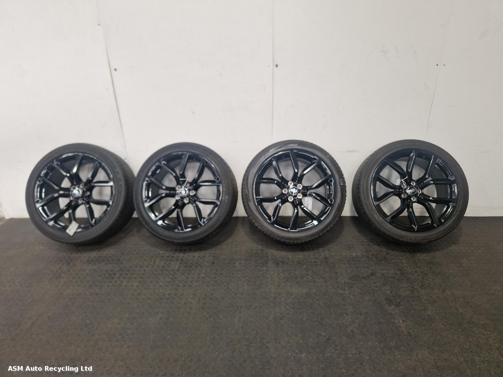 View Auto part Wheel Set Land Rover Range Rover Sport 2021