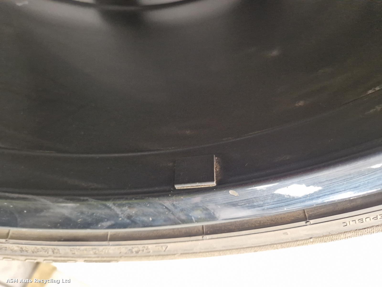 View Auto part Wheel Set Land Rover Range Rover Sport 2021