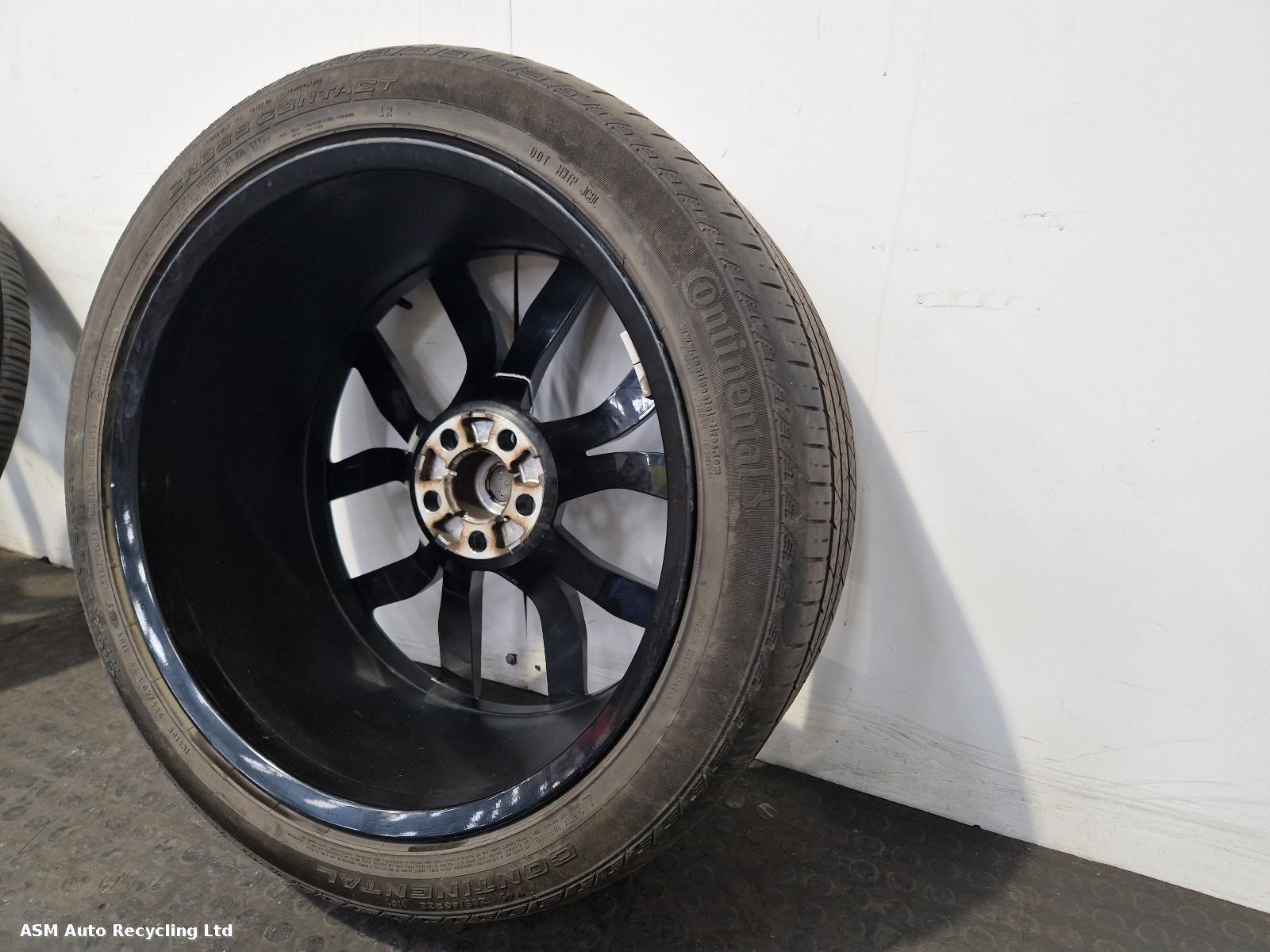 View Auto part Wheel Set Land Rover Range Rover Sport 2021