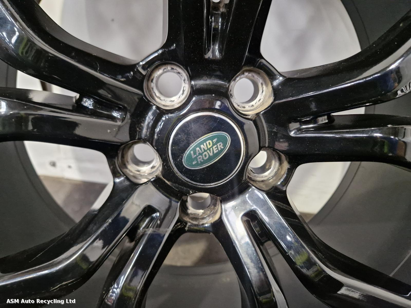 View Auto part Wheel Set Land Rover Range Rover Sport 2021