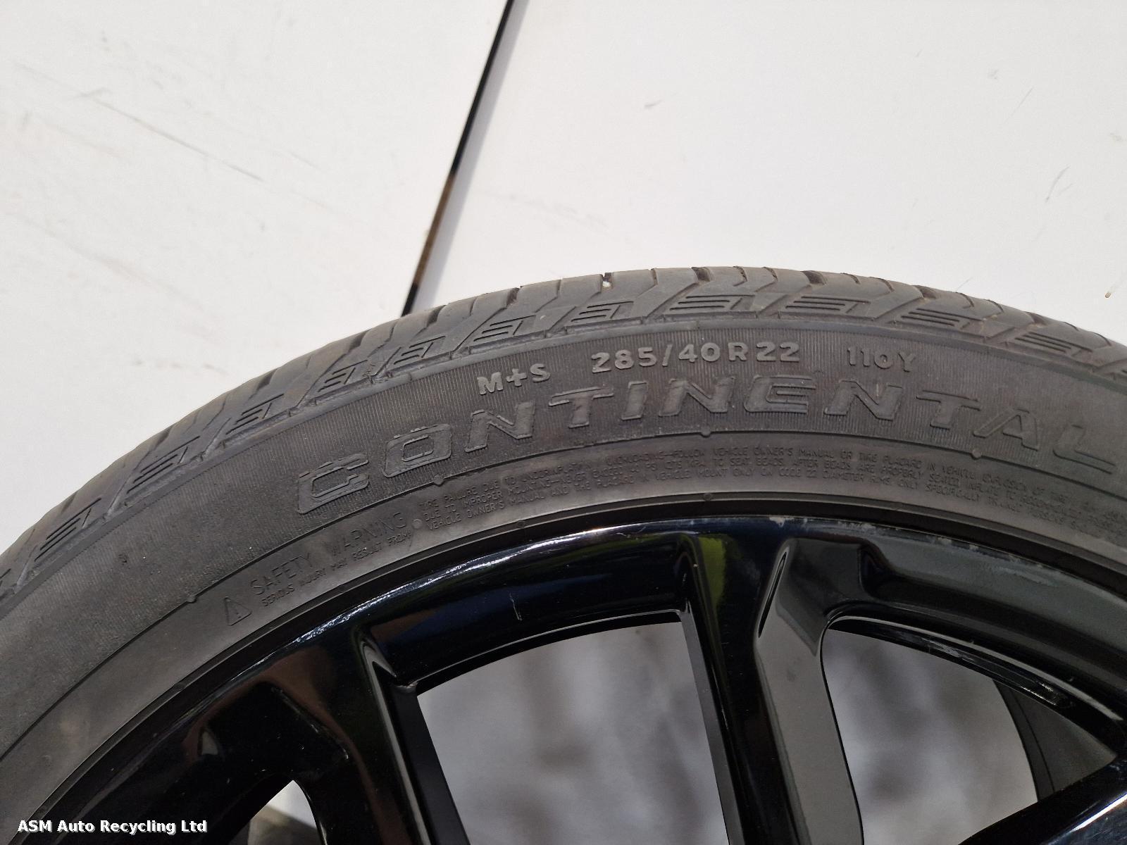 View Auto part Wheel Set Land Rover Range Rover Sport 2021