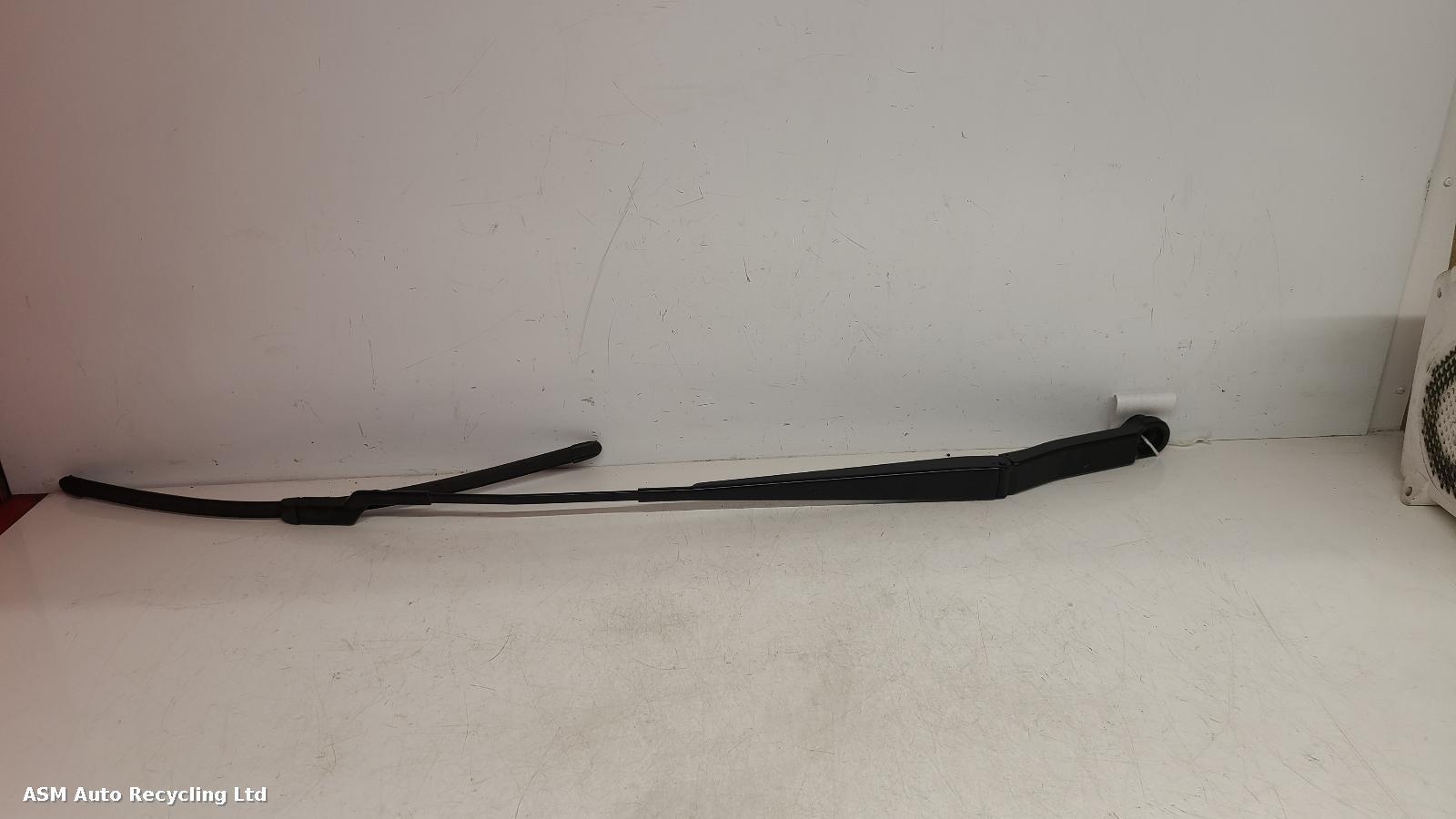 View Auto part Wiper Arm Land Rover Range Rover Sport 2021