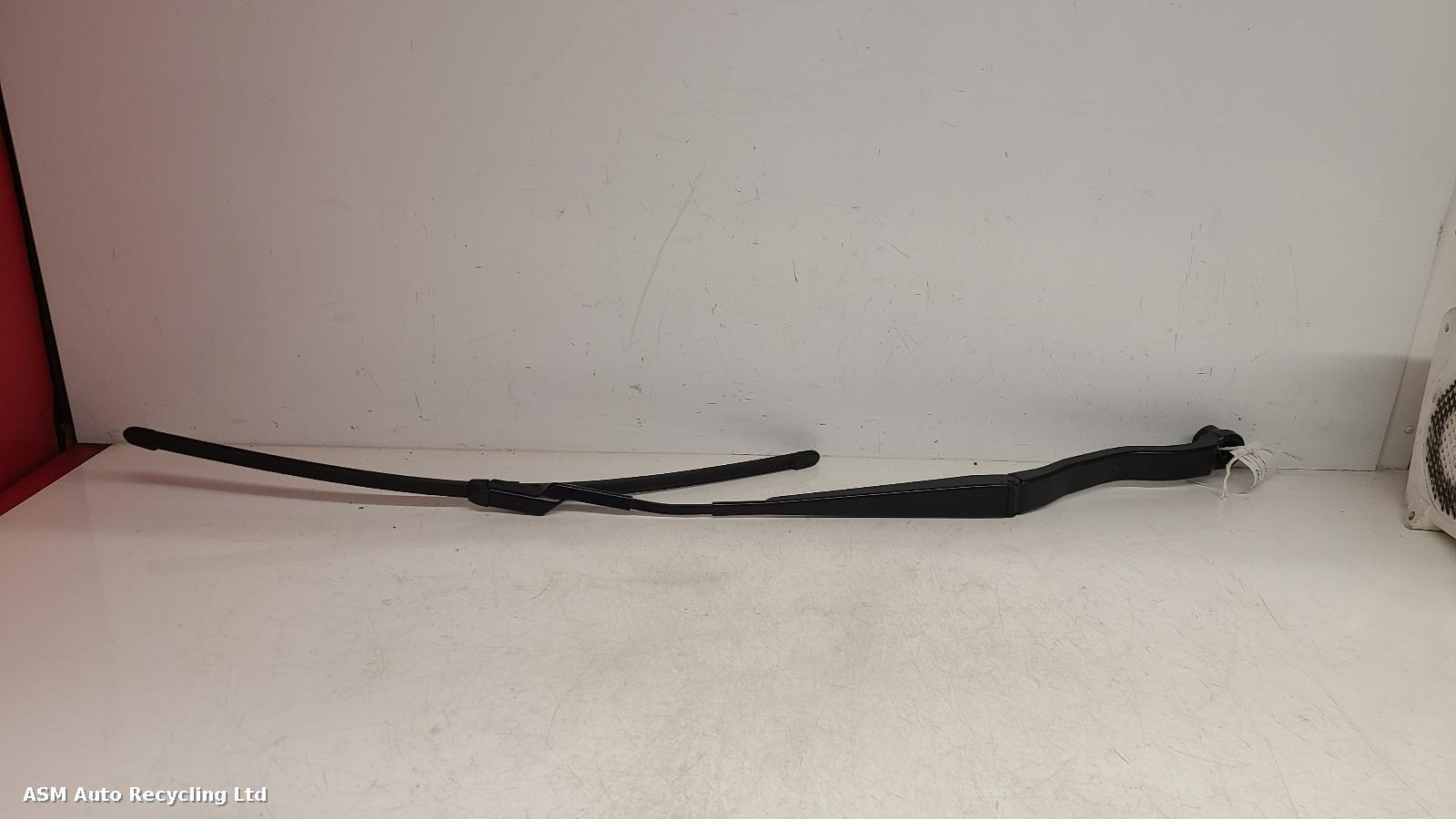 View Auto part Wiper Arm Land Rover Range Rover Sport 2021