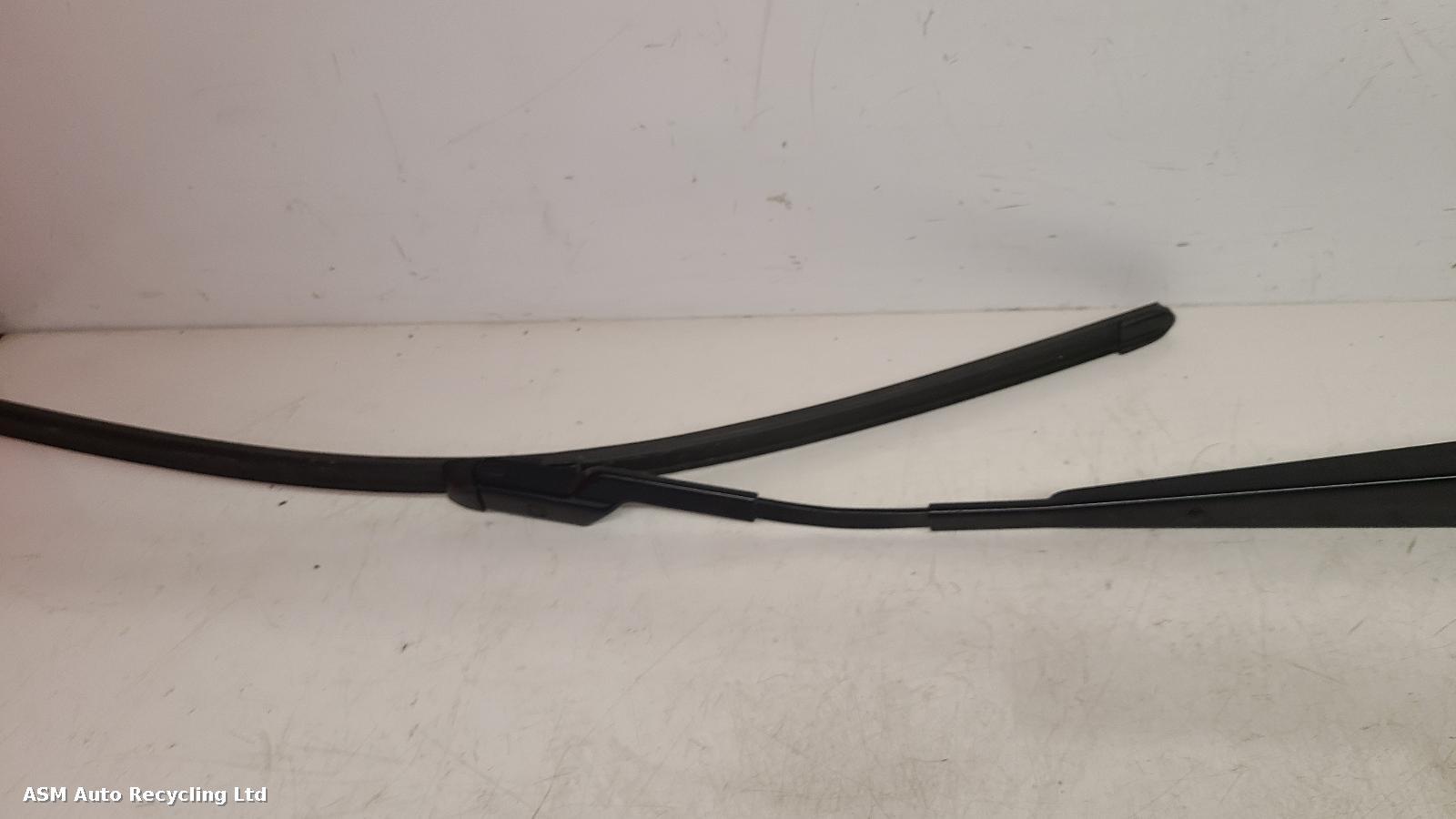 View Auto part Wiper Arm Land Rover Range Rover Sport 2021