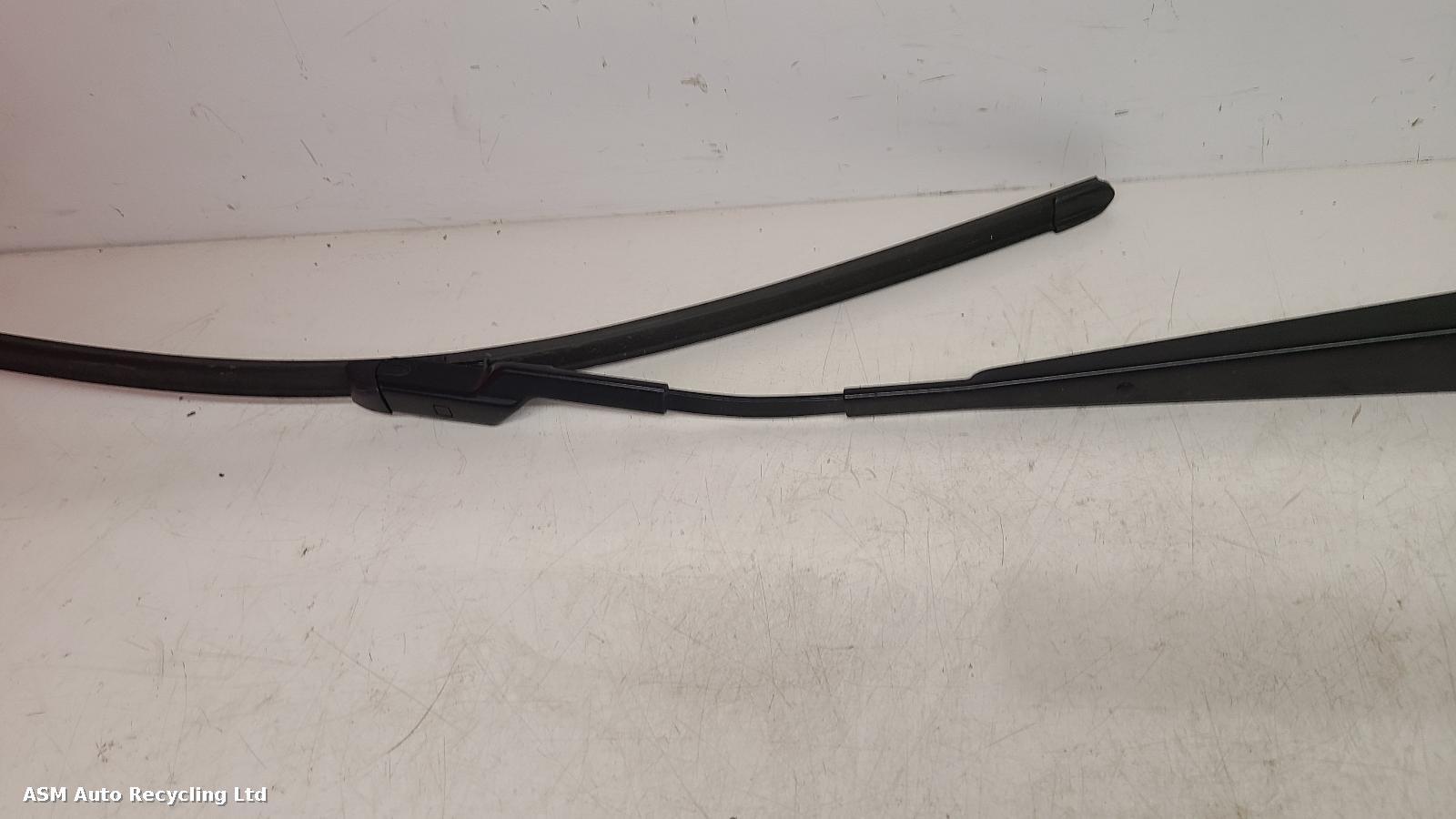 View Auto part Wiper Arm Land Rover Range Rover Sport 2021