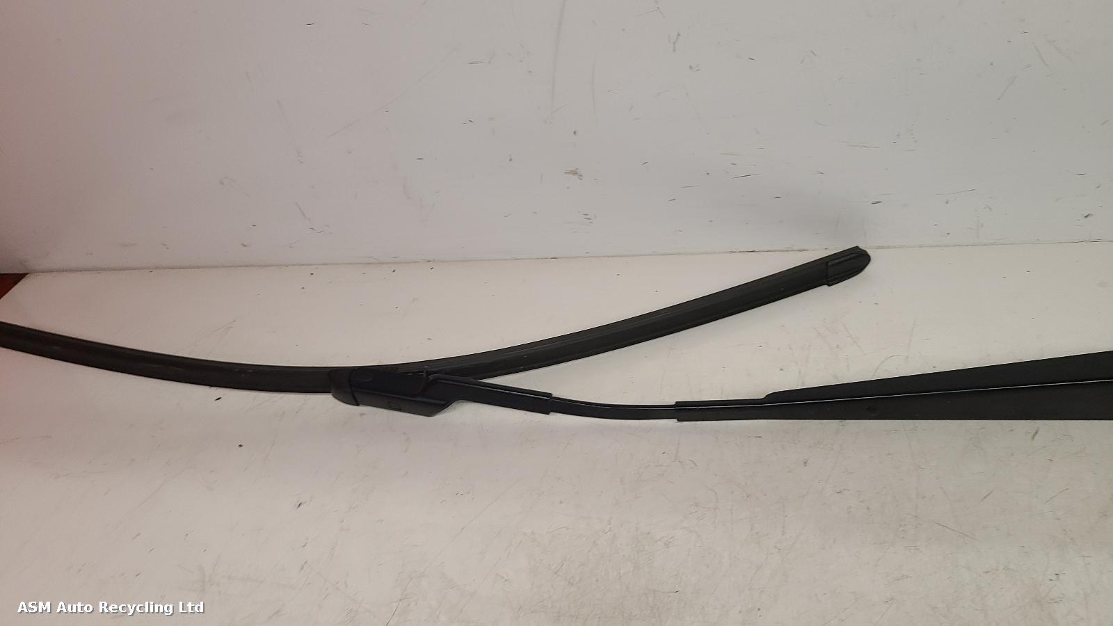 View Auto part Wiper Arm Land Rover Range Rover Sport 2021