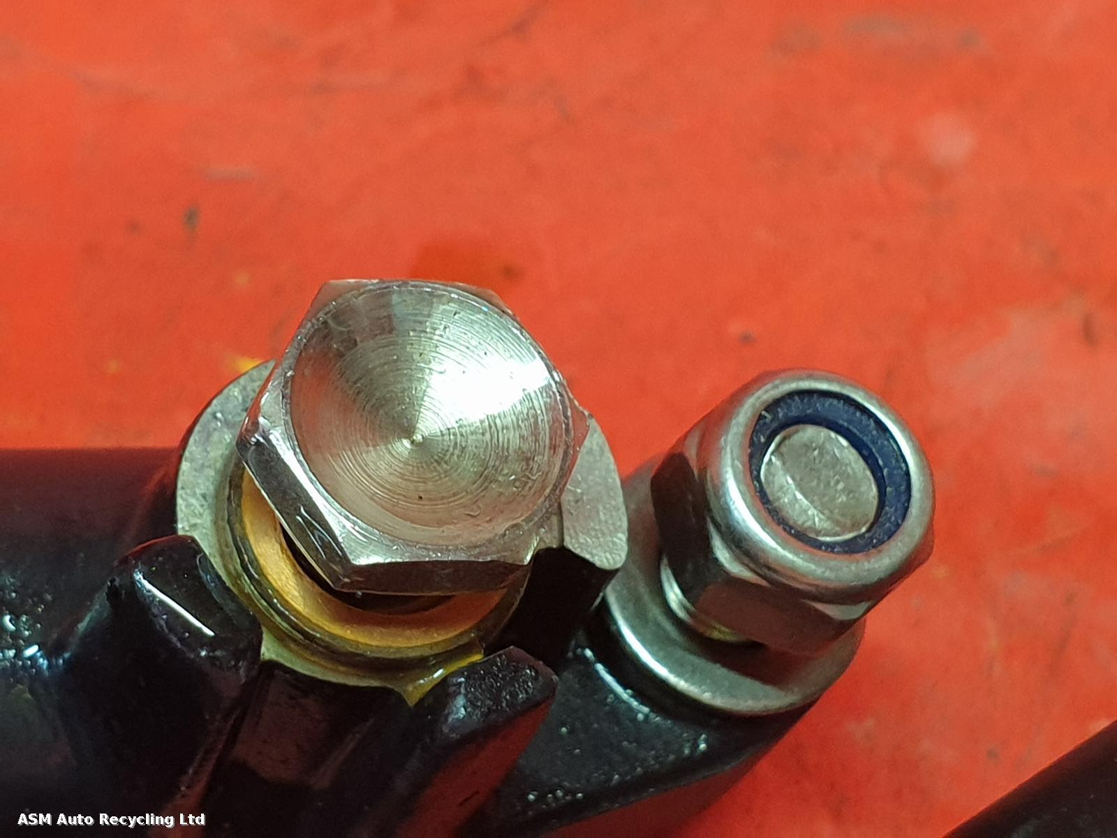 View Auto part Master Cylinder Yamaha Yzf R1 2003