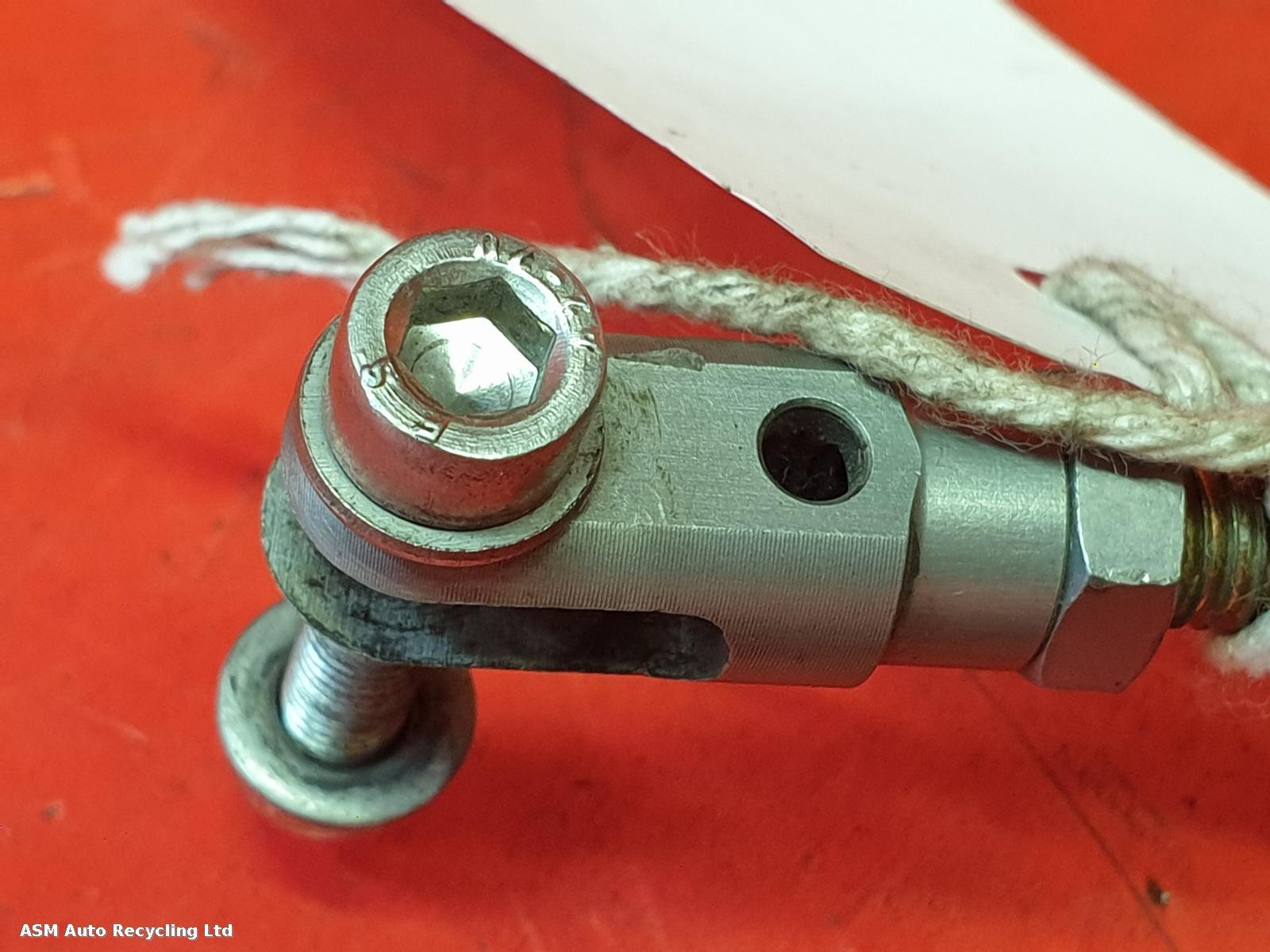View Auto part Master Cylinder Yamaha Yzf R1 2003