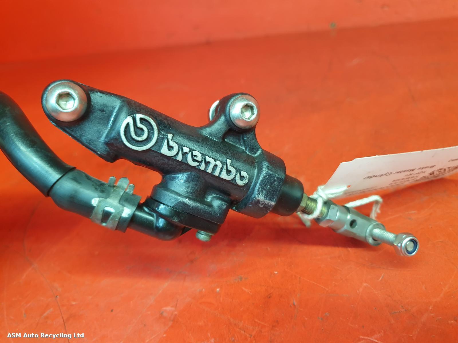 View Auto part Master Cylinder Yamaha Yzf R1 2003