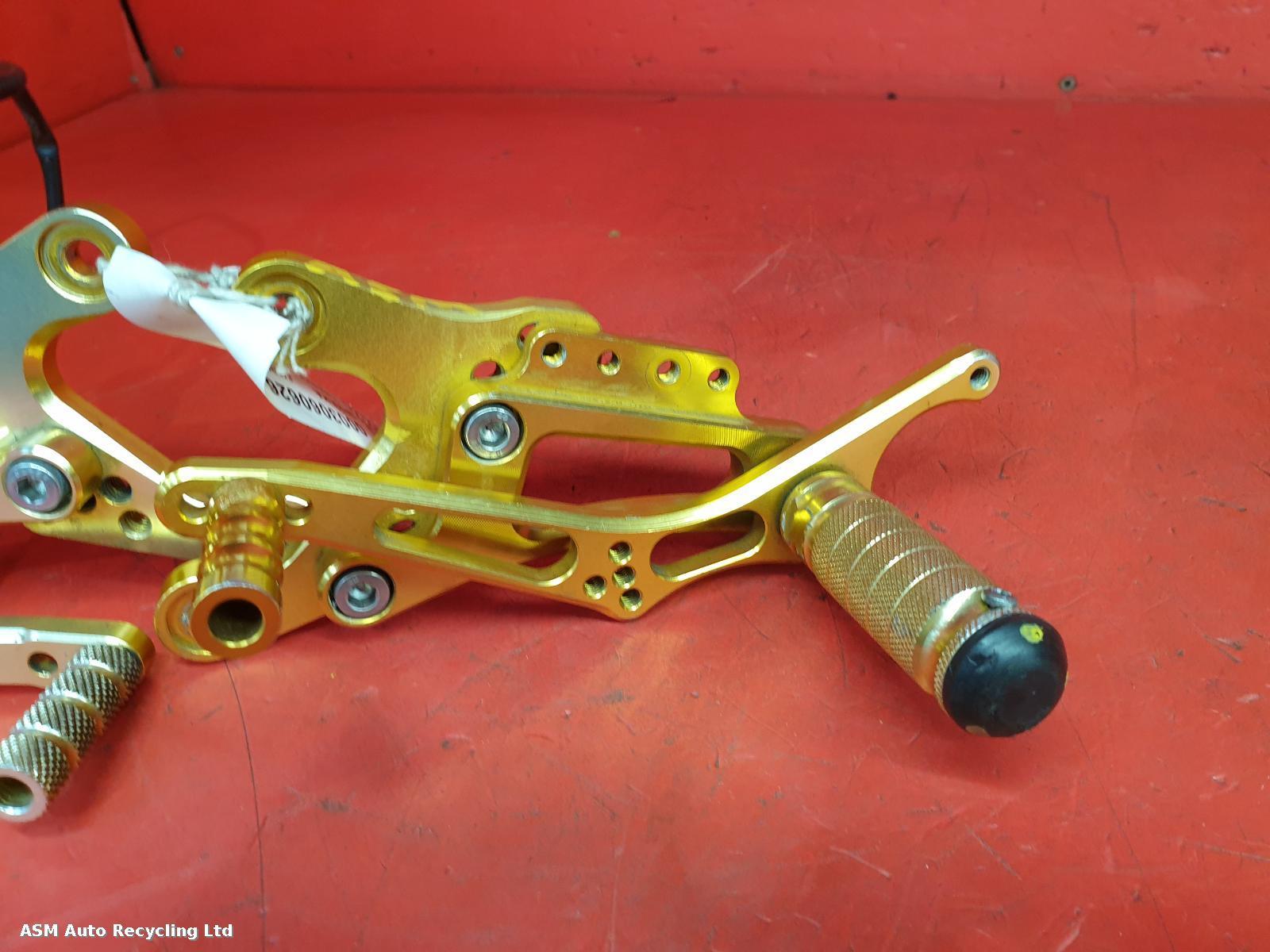 View Auto part Rear Sets Yamaha Yzf R1 2003