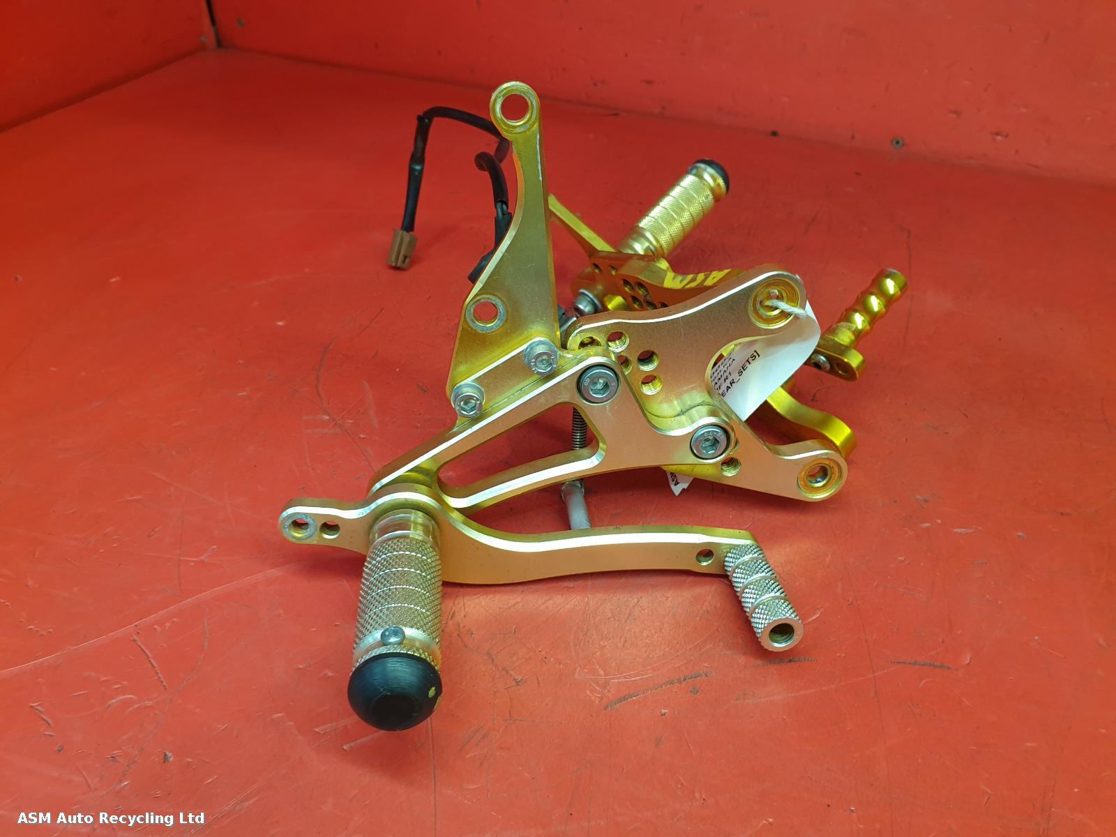 View Auto part Rear Sets Yamaha Yzf R1 2003