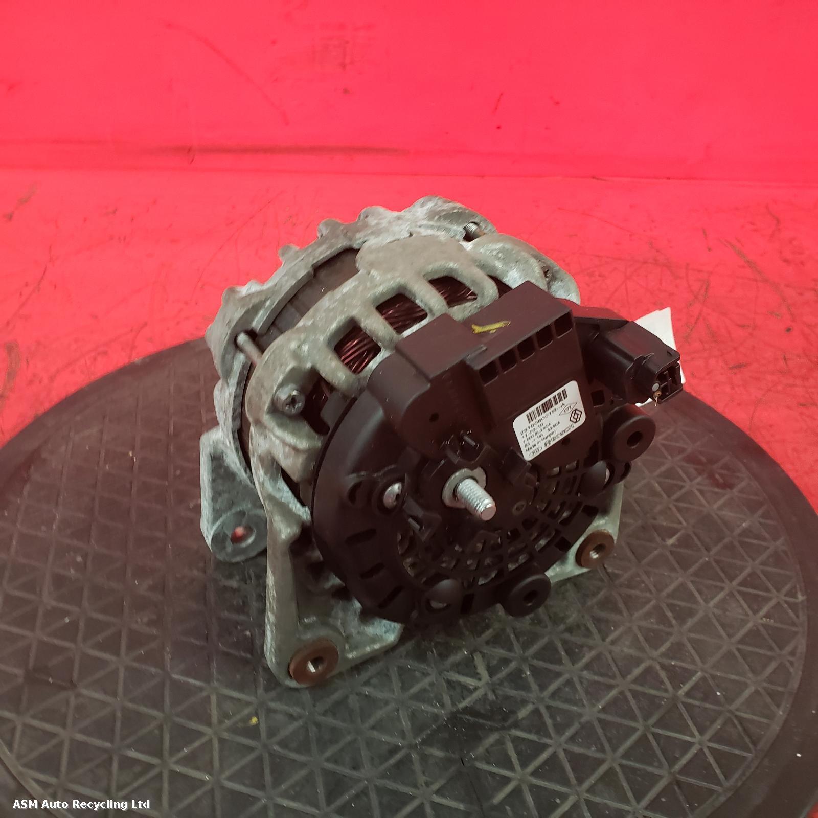 View Auto part Alternator Renault Clio 2017
