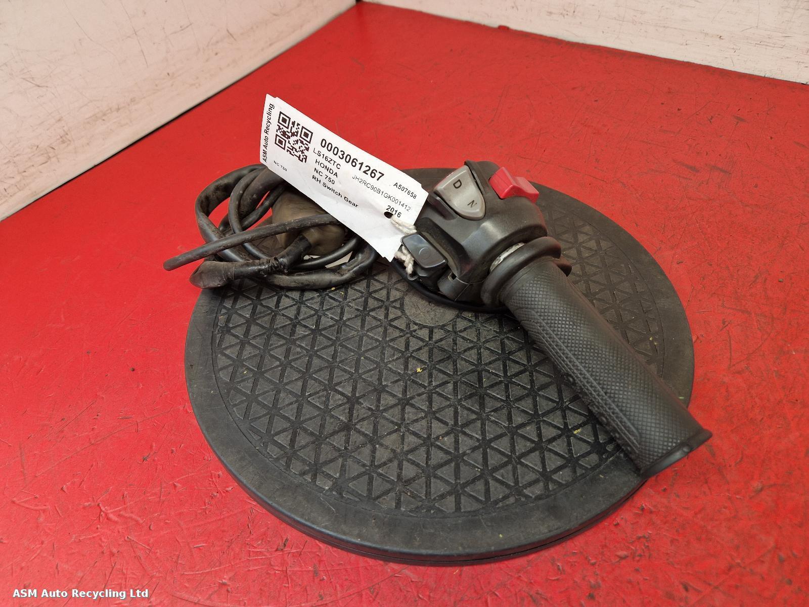 View Auto part RH Switch Gear Honda Nc 750 2016