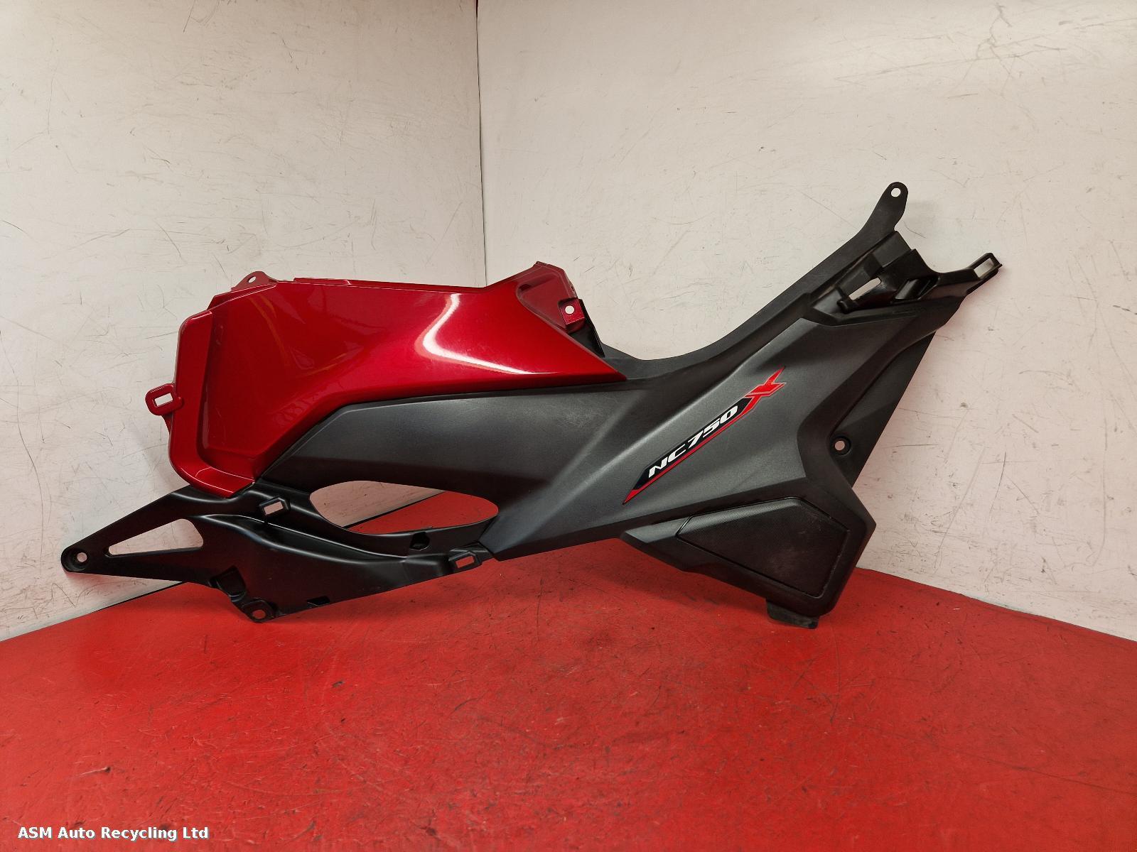 View Auto part LH Middle Fairing Honda Nc 750 2016