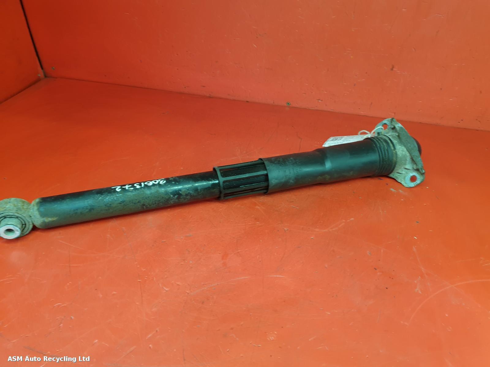 View Auto part RR Strut Volkswagen Golf 2017