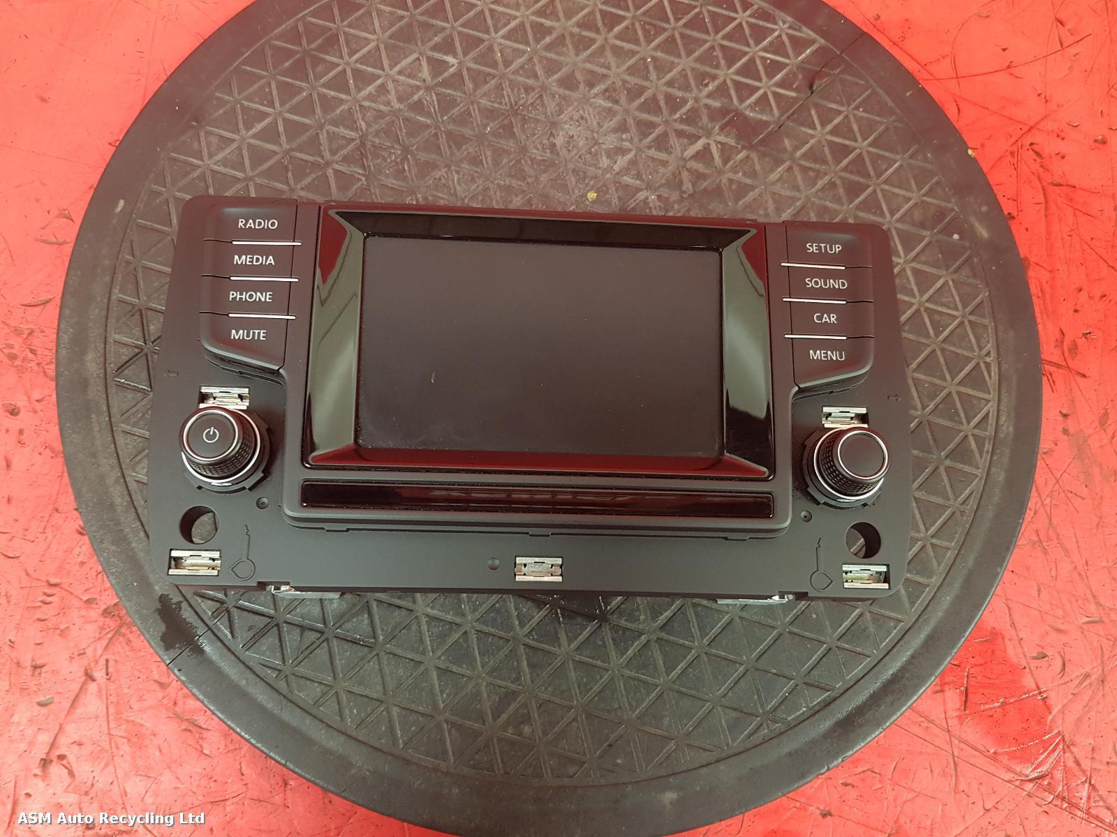 View Auto part Radio Display Volkswagen Golf 2015