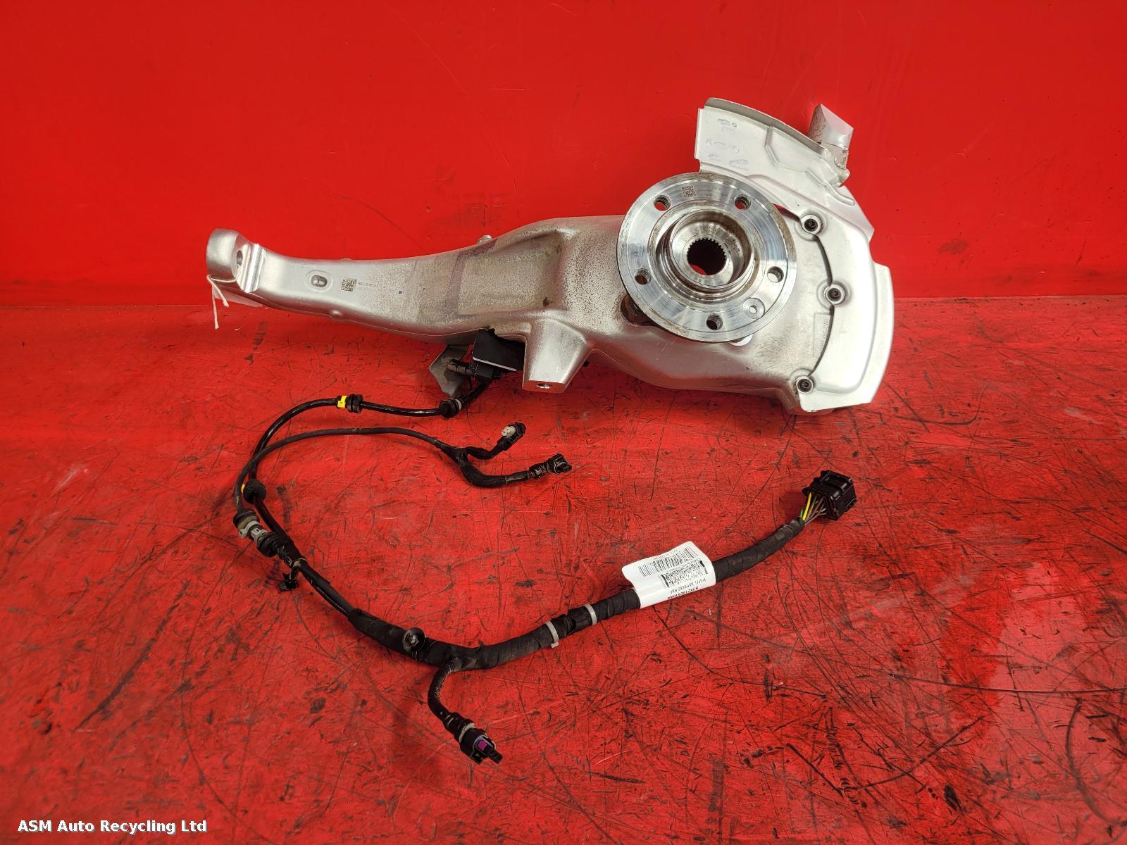 View Auto part RF Hub/Stub Axle Assembly Land Rover Range Rover Sport 2024