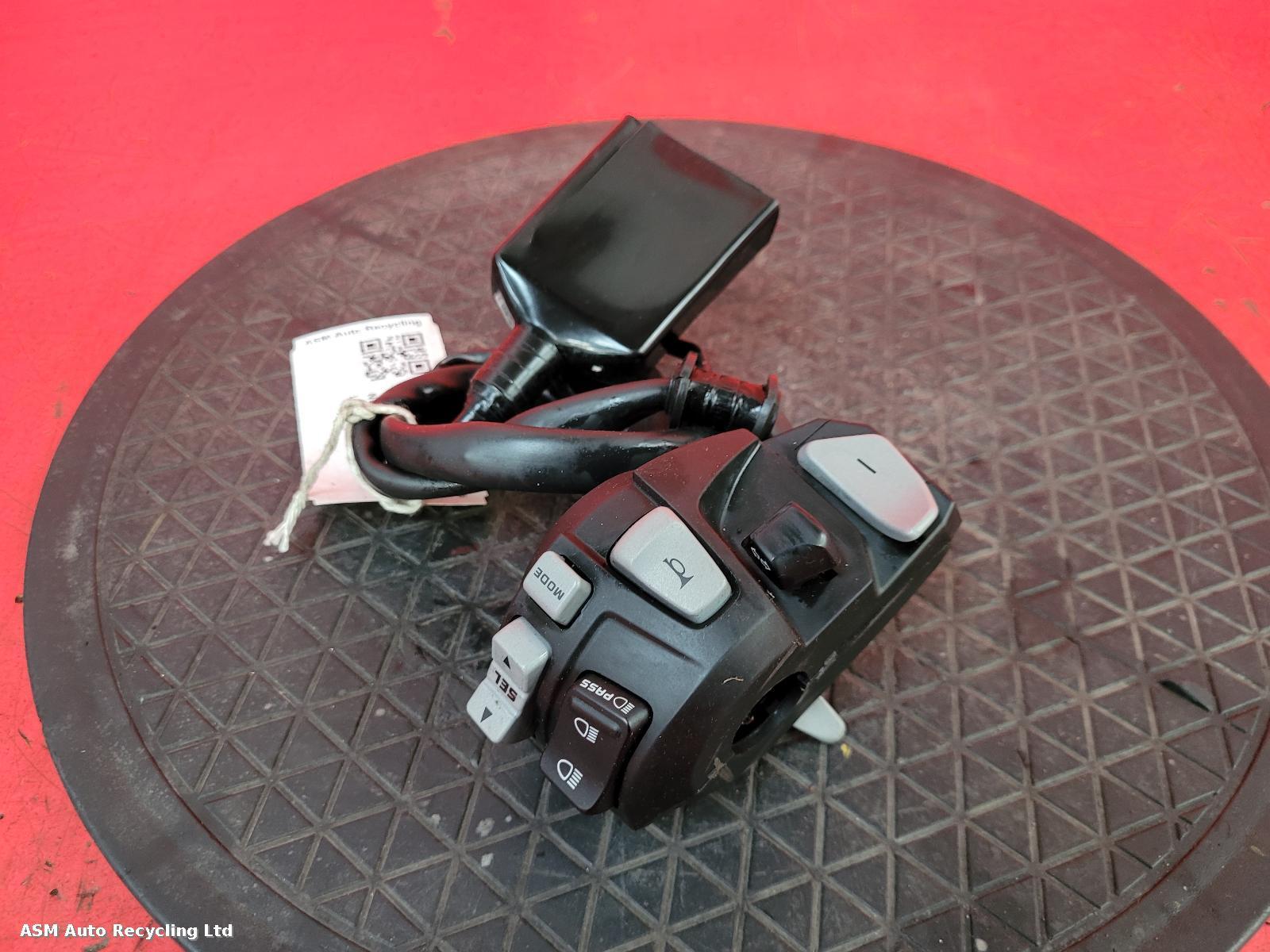 View Auto part LH Switch Gear Honda Nc 750 2023
