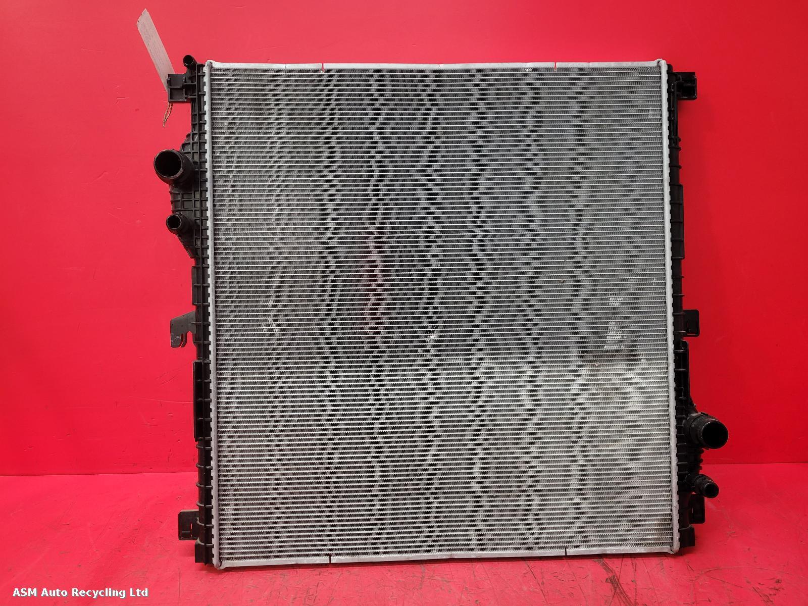 View Auto part Radiator Land Rover Range Rover 2023