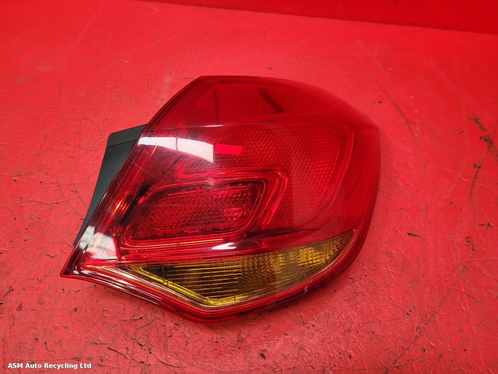 View Auto part R Taillight Vauxhall Astra 2011