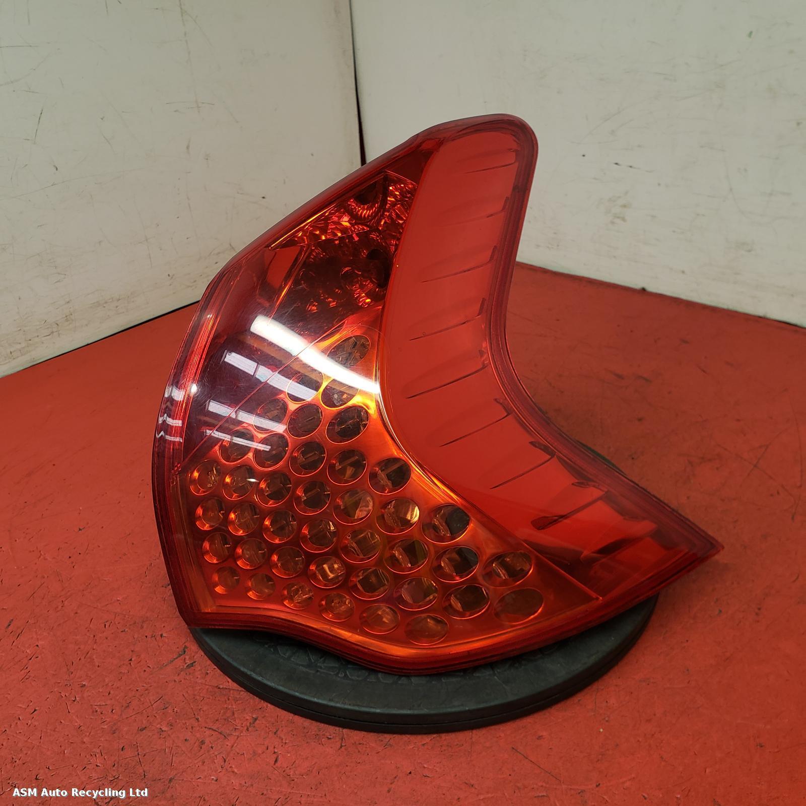 View Auto part R Taillight Peugeot 3008 2013