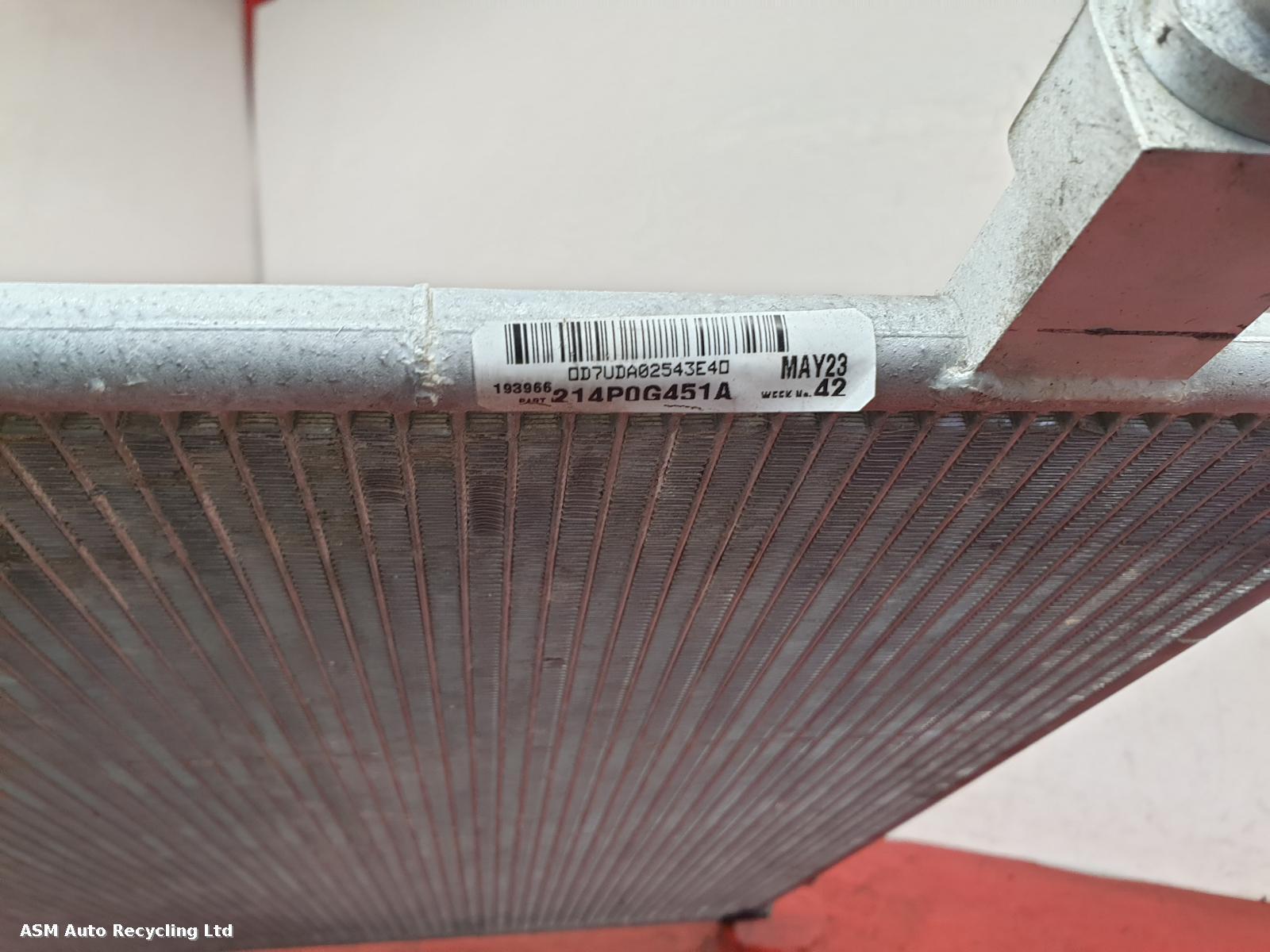 View Auto part Radiator Land Rover Defender 2023