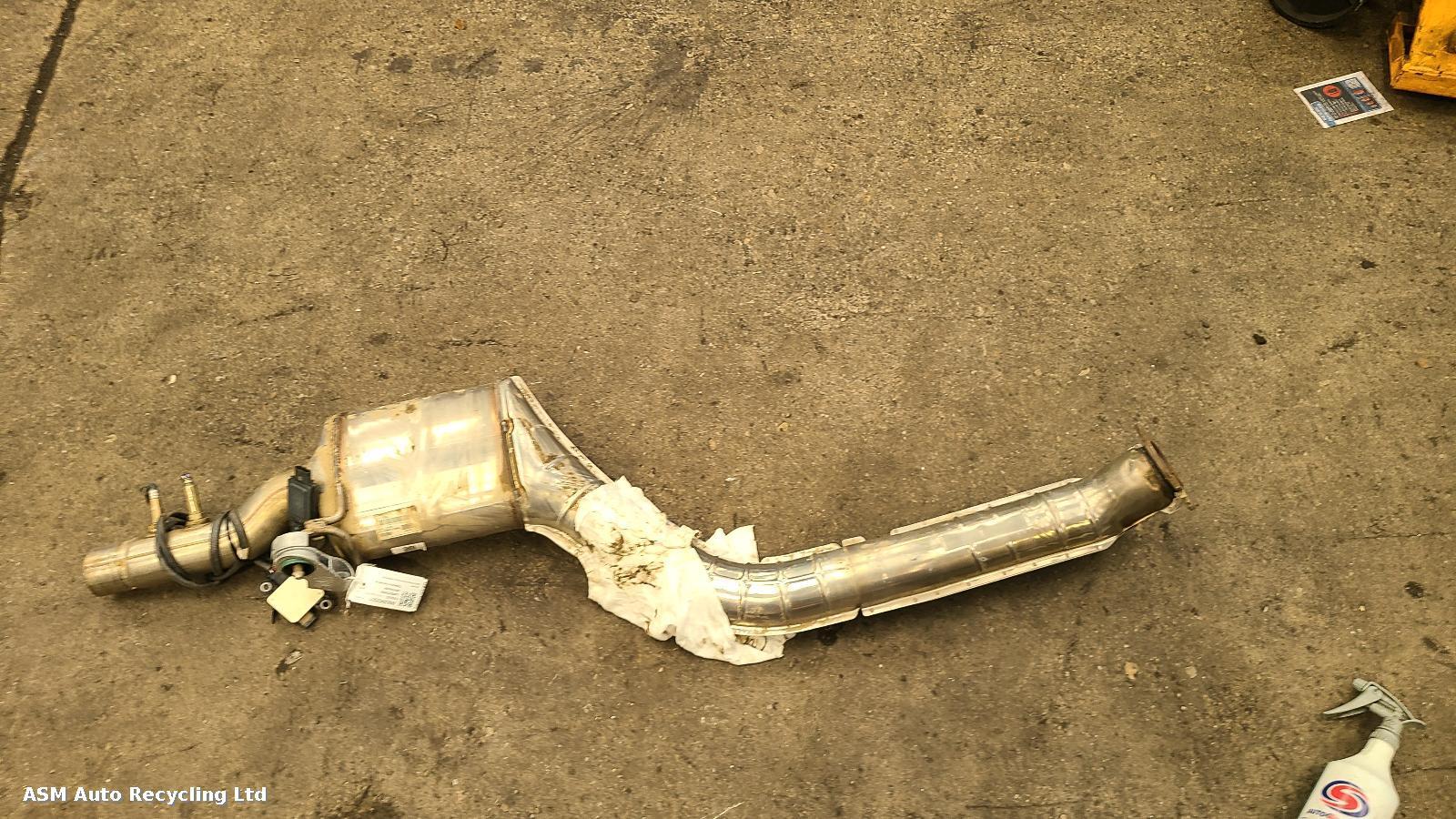 View Auto part Catalytic Converter Land Rover Defender 2023