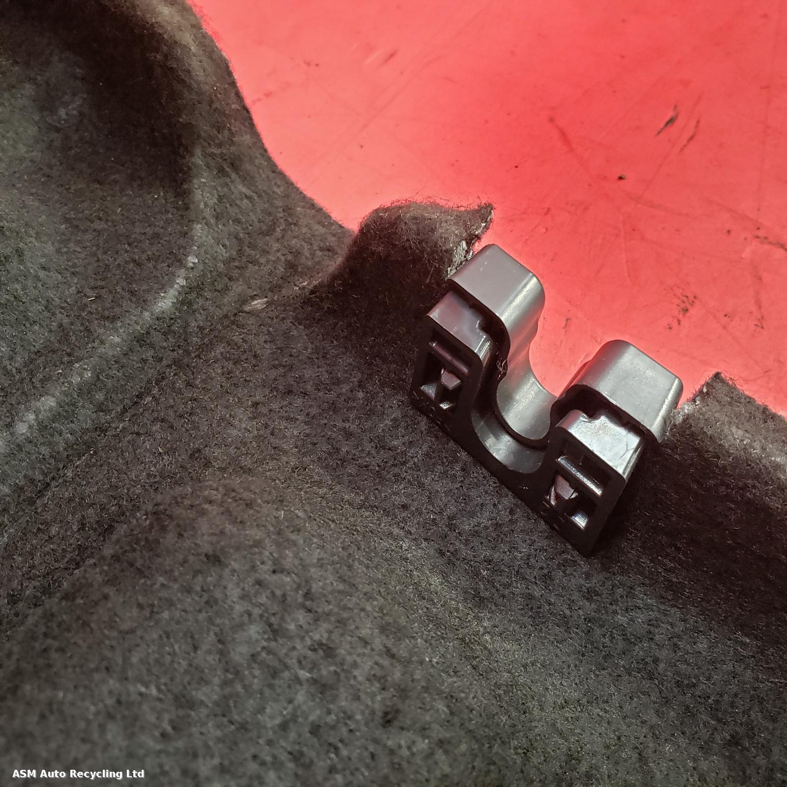 View Auto part Parcel Shelf Peugeot 3008 2016
