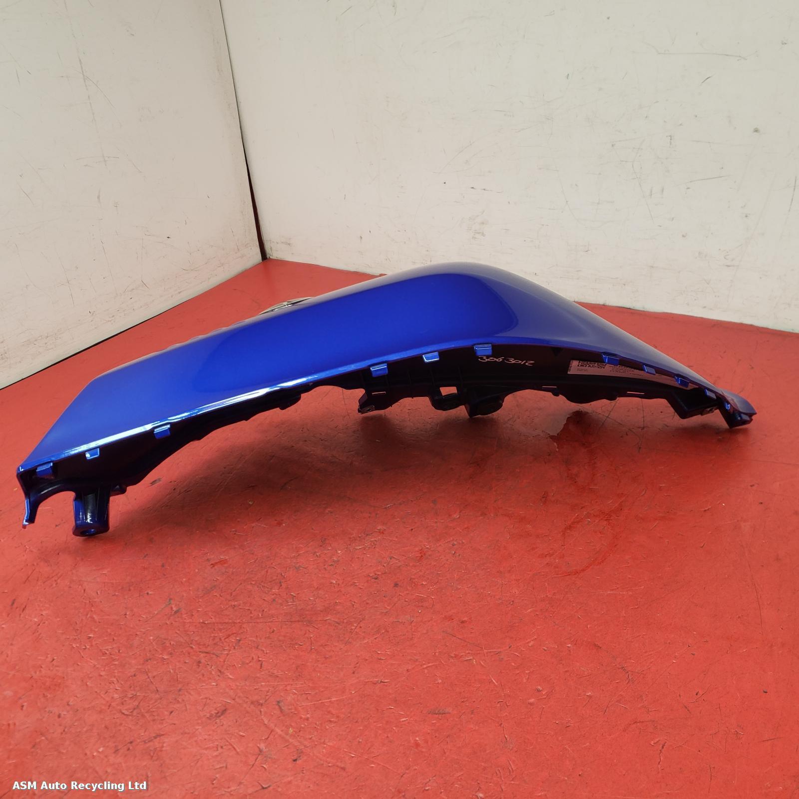 View Auto part Tank Trim Yamaha Yzf R7 2023