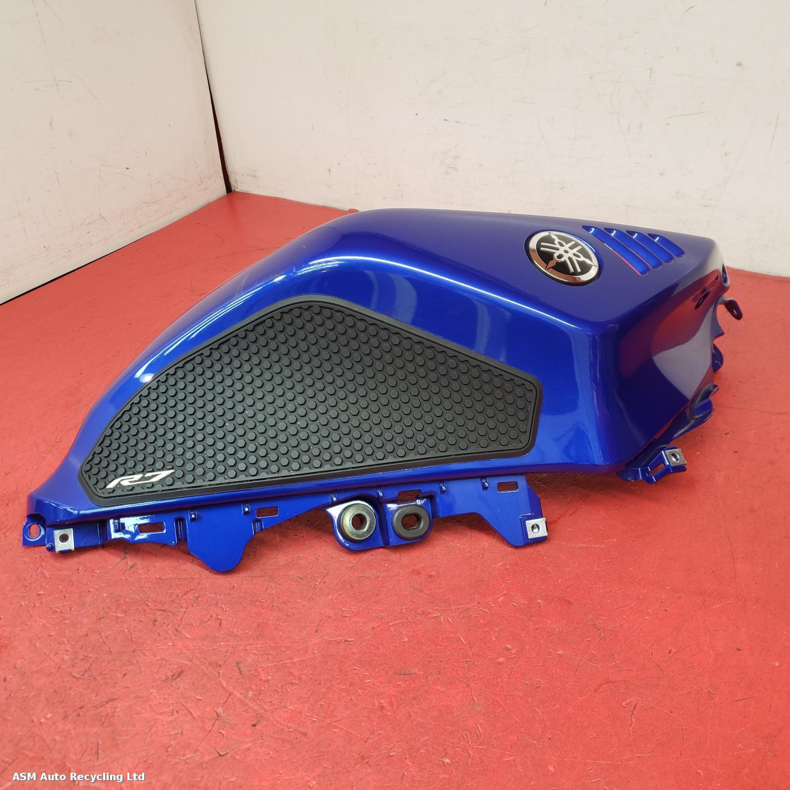 View Auto part Tank Trim Yamaha Yzf R7 2023