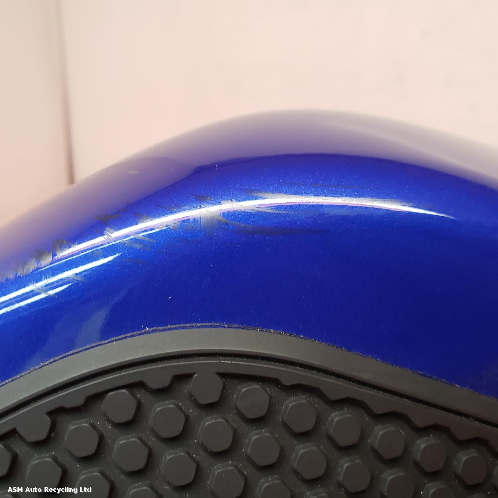 View Auto part Tank Trim Yamaha Yzf R7 2023