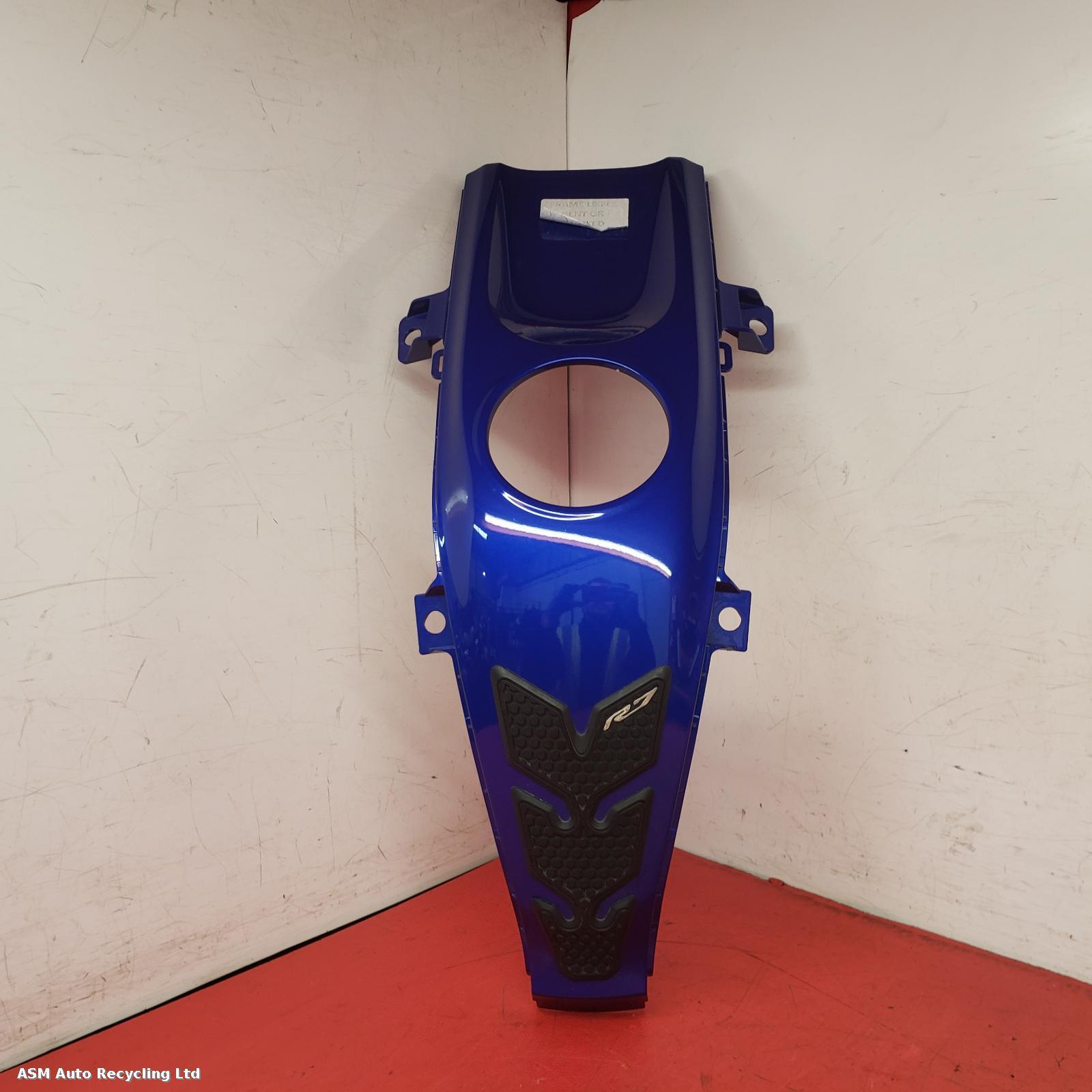 View Auto part Tank Trim Yamaha Yzf R7 2023