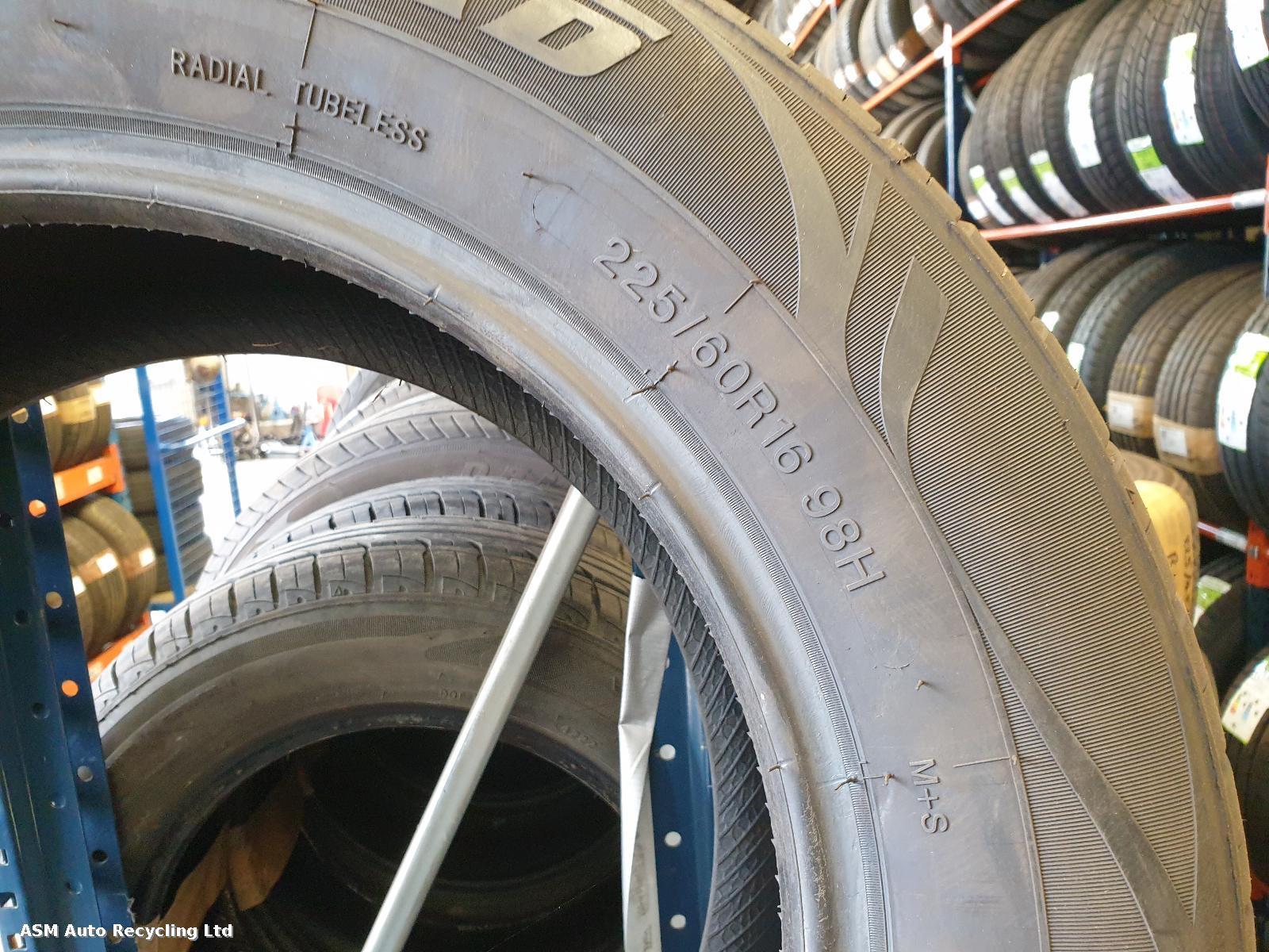 View Auto part 60 Profile Tyre Tyre 16 Inch Tyre 2024