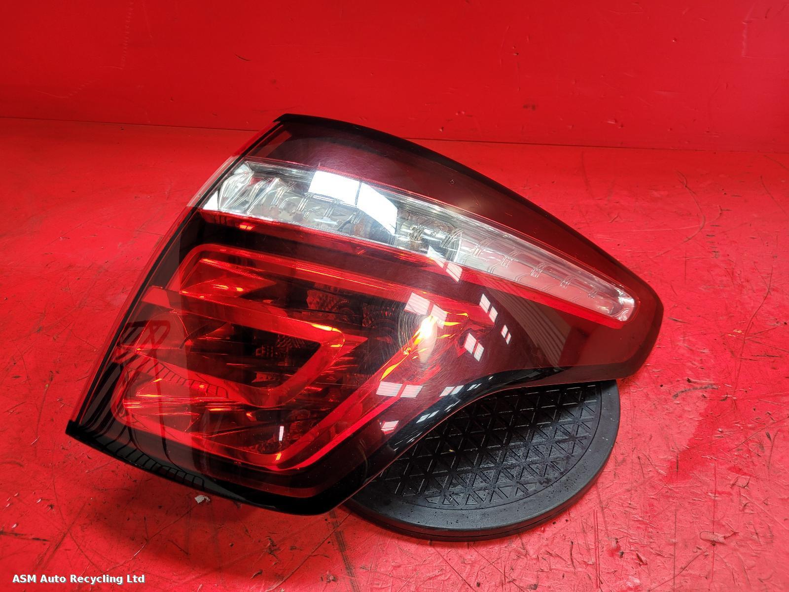 View Auto part R Taillight Citroen C4 Picasso 2013
