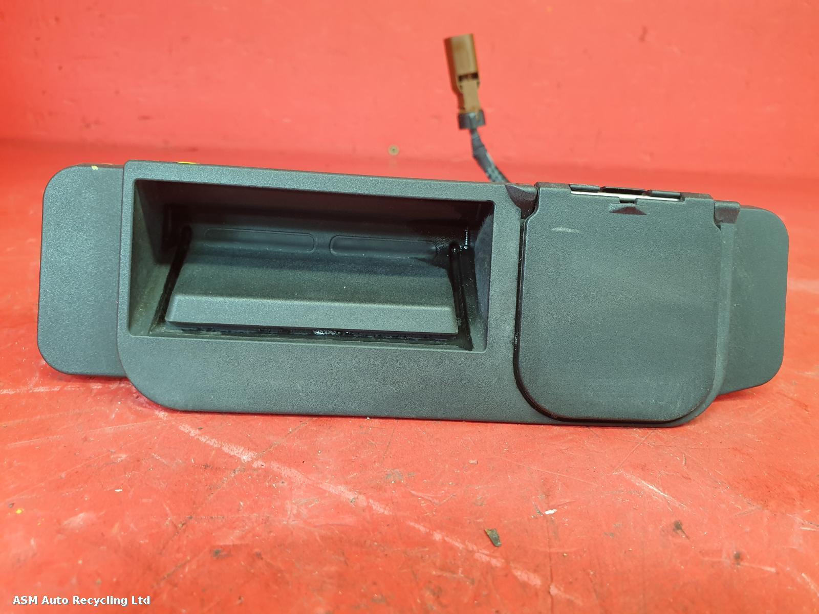 View Auto part Tailgate Handle Mercedes E Class 2019
