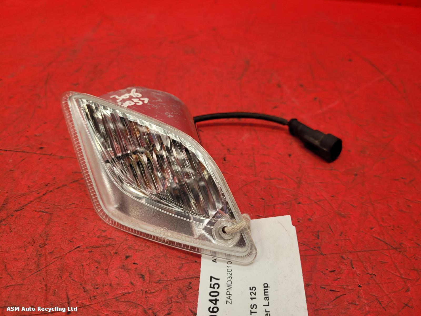 View Auto part L Repeater Lamp Piaggio Vespa Gts 125 2021