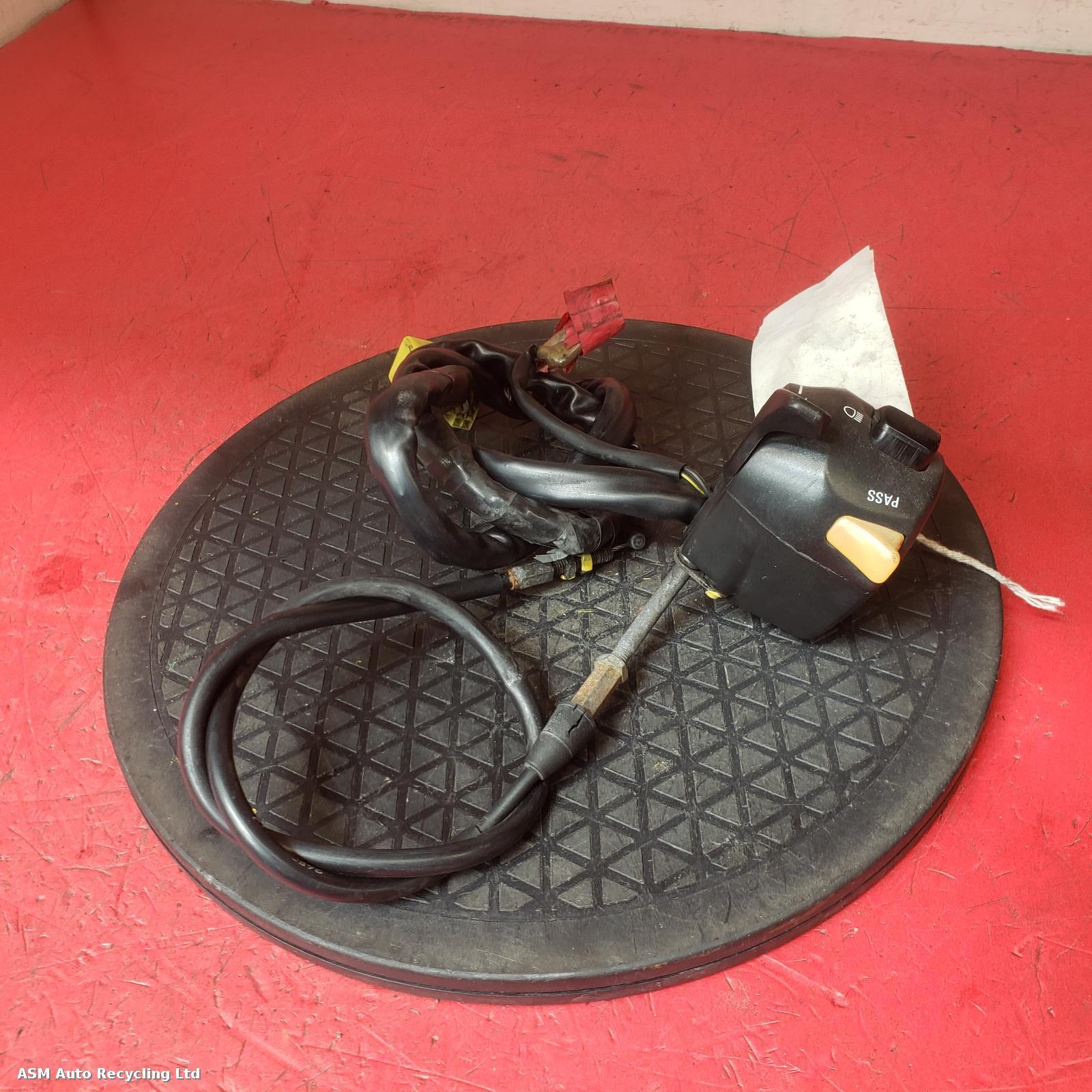View Auto part LH Switch Gear Suzuki Gsx 1300 2003