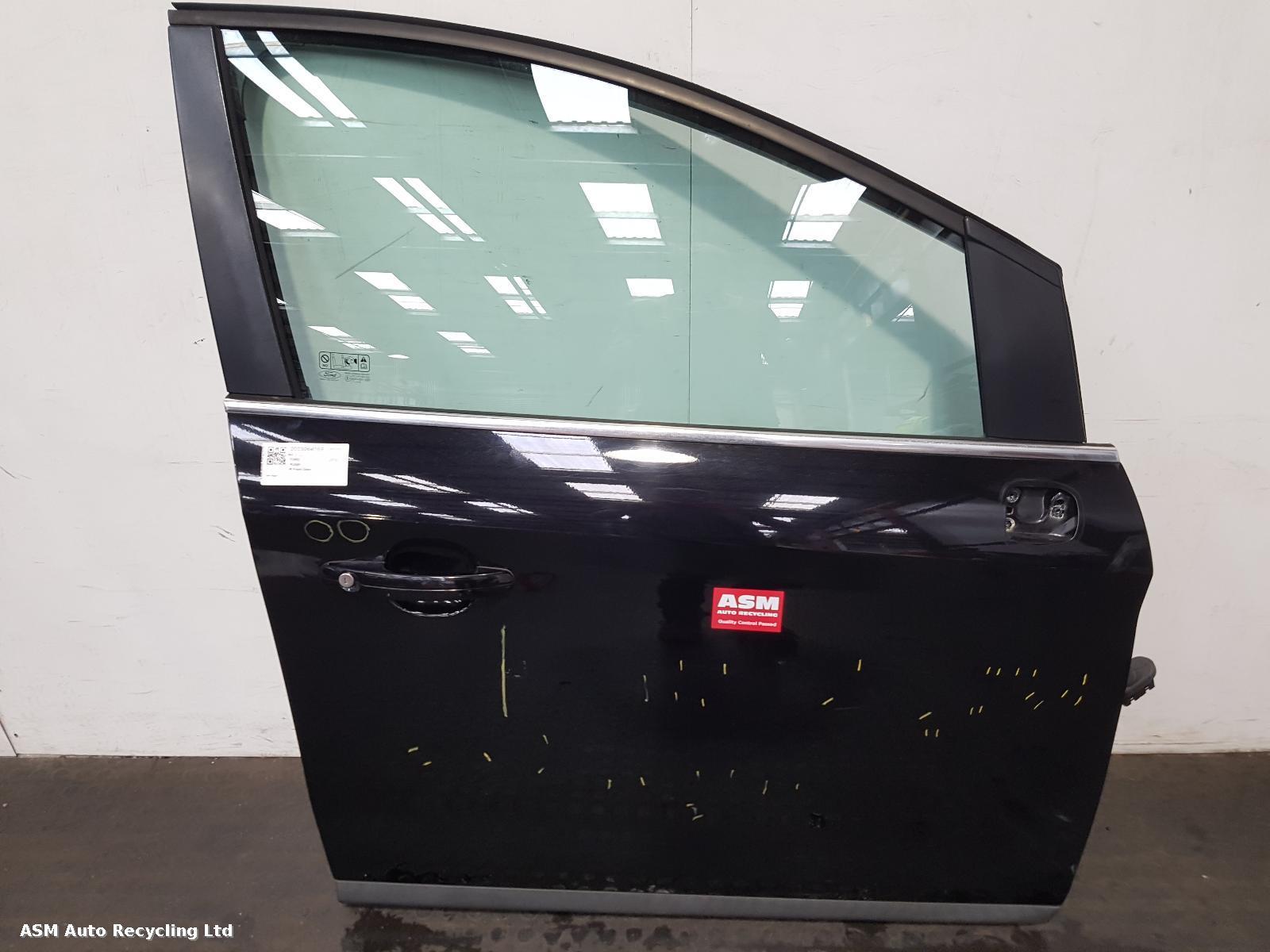 View Auto part R Front Door Ford Kuga 2010