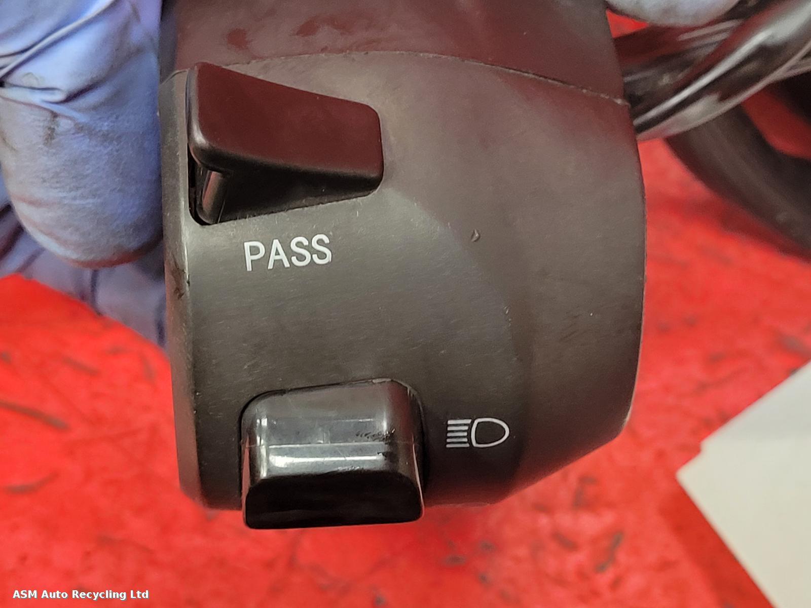 View Auto part LH Switch Gear Benelli Bn 125 2021