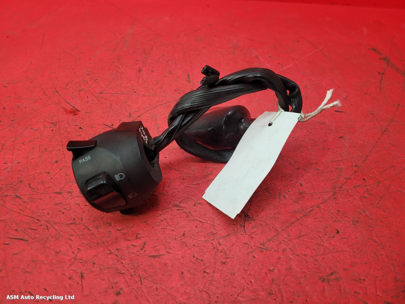 View Auto part LH Switch Gear Benelli Bn 125 2021