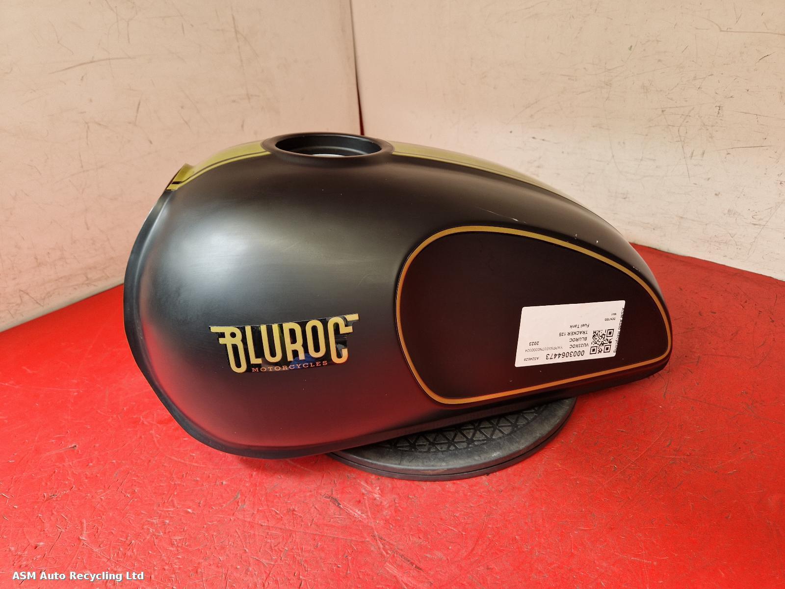 View Auto part Fuel Tank Bluroc Tracker 125 2023