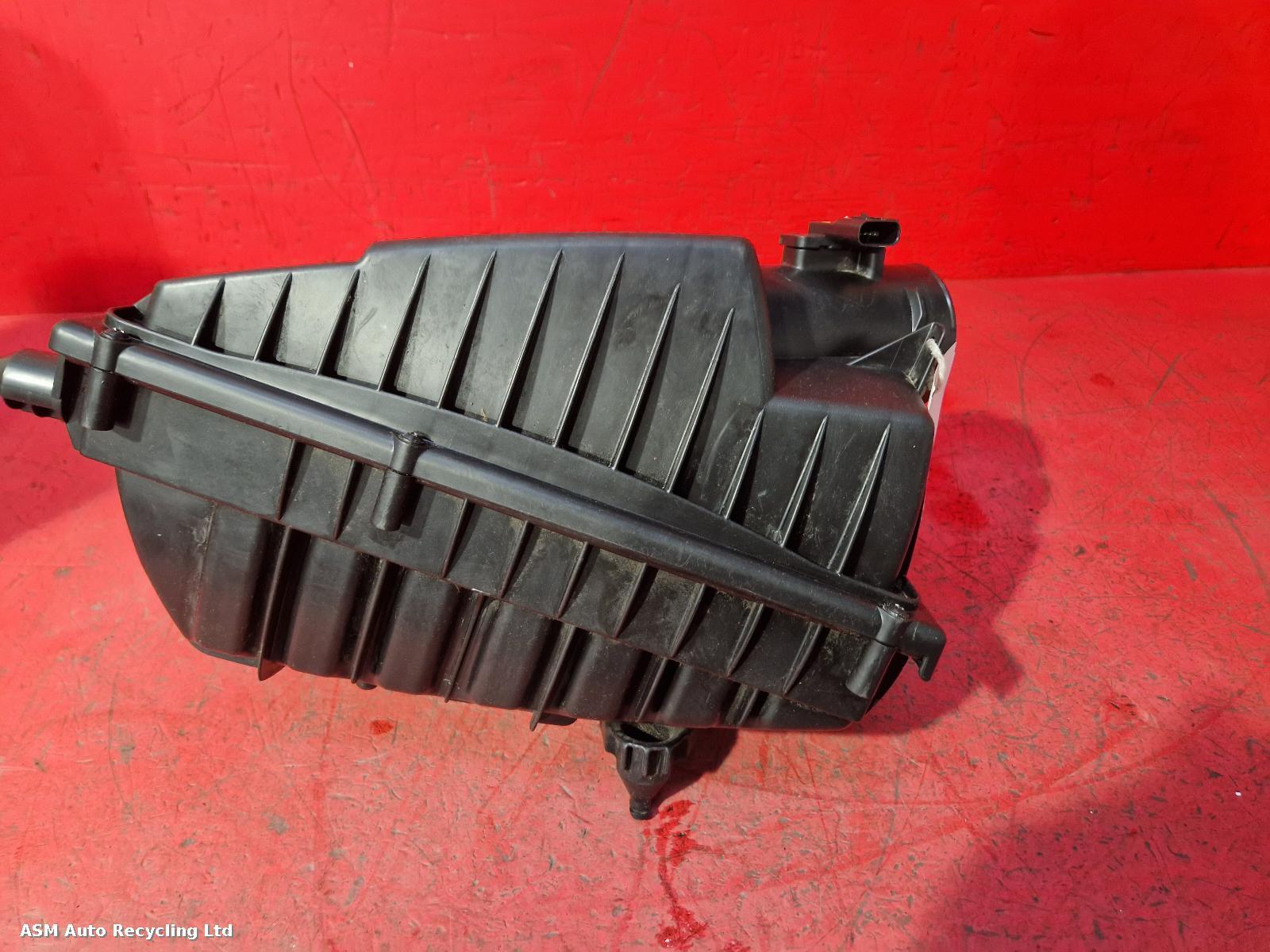 View Auto part Air Cleaner/Box Land Rover Range Rover 2014