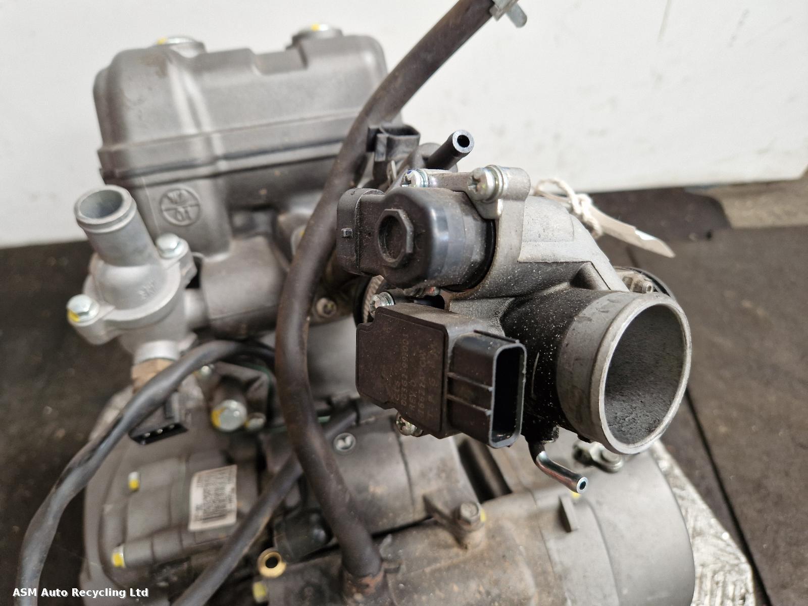 View Auto part Engine Bluroc Tracker 125 2023