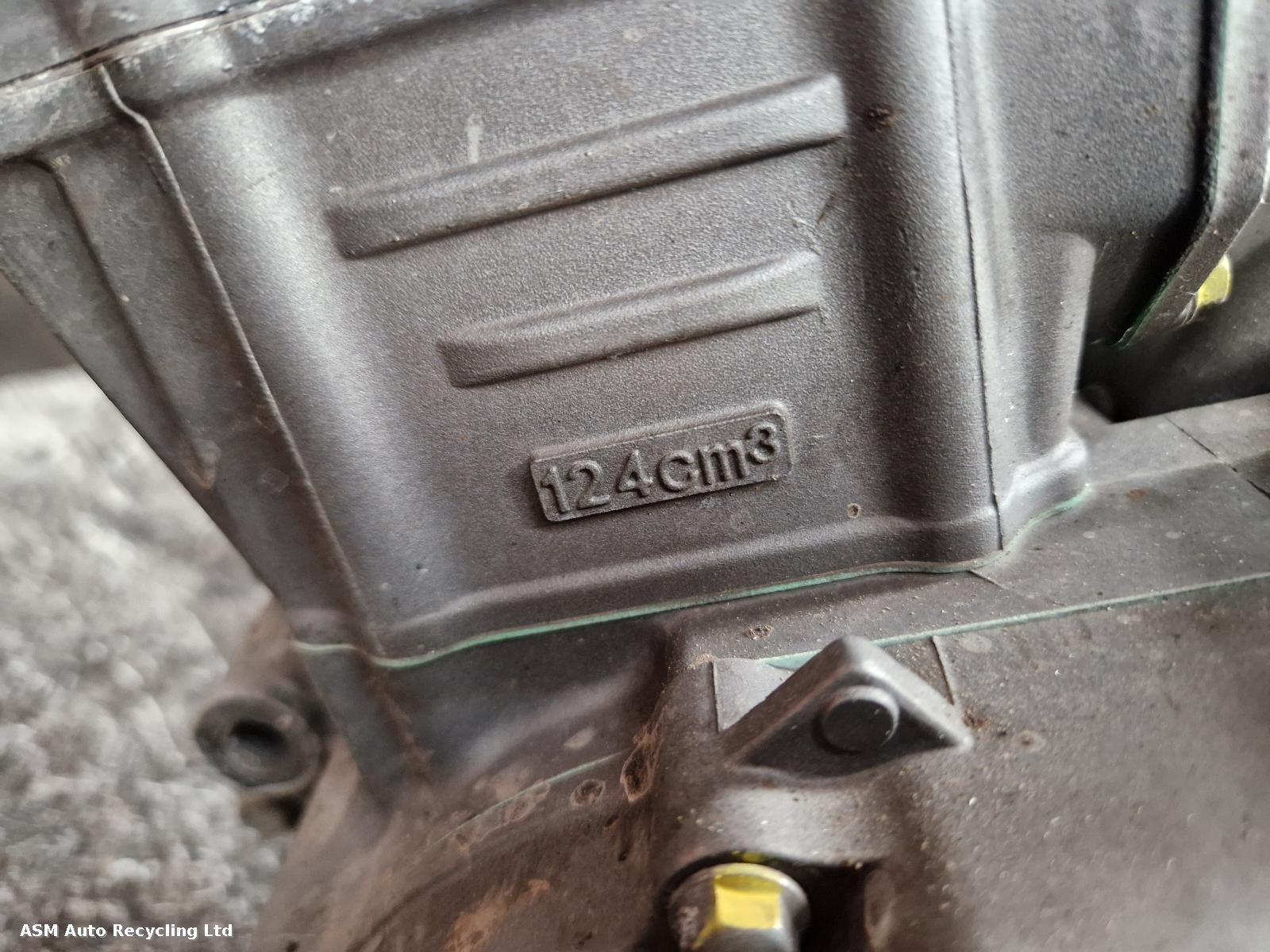 View Auto part Engine Bluroc Tracker 125 2023
