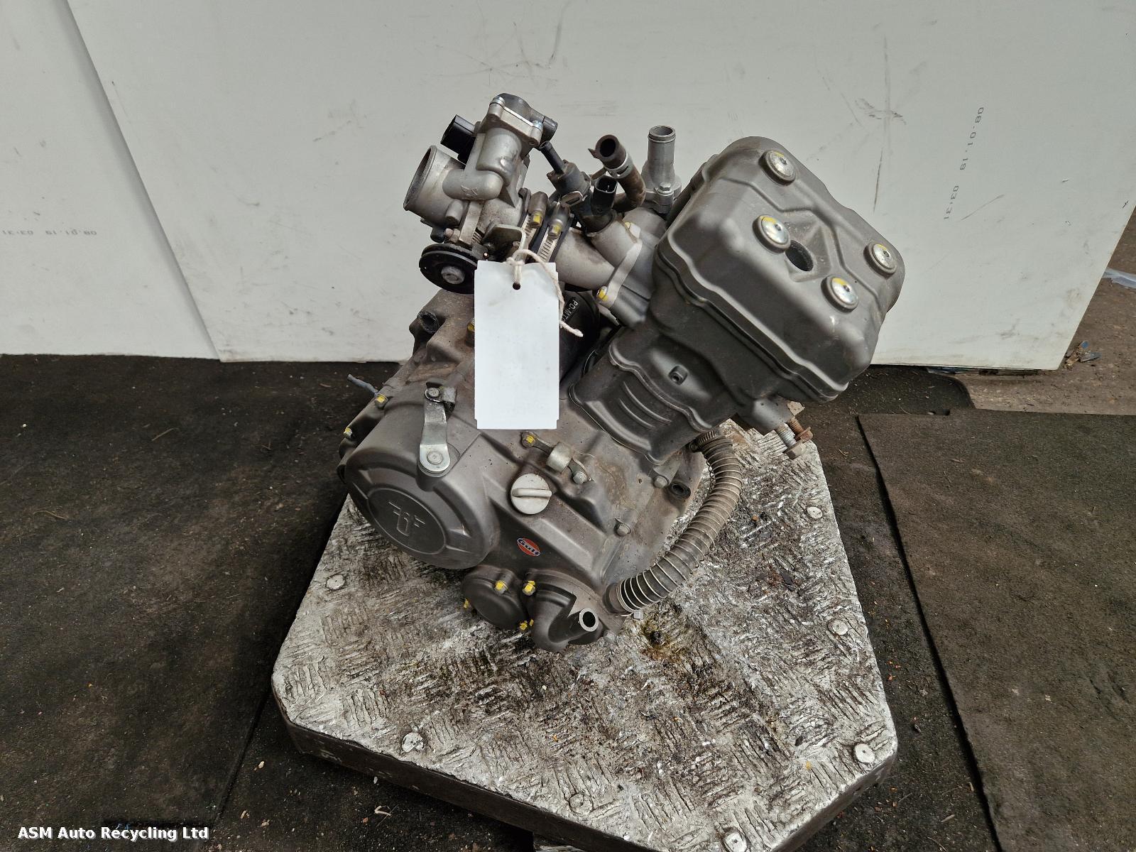 View Auto part Engine Bluroc Tracker 125 2023