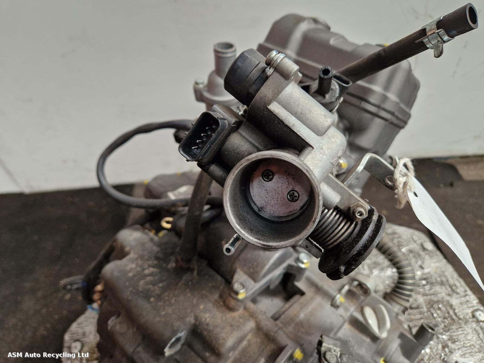 View Auto part Engine Bluroc Tracker 125 2023